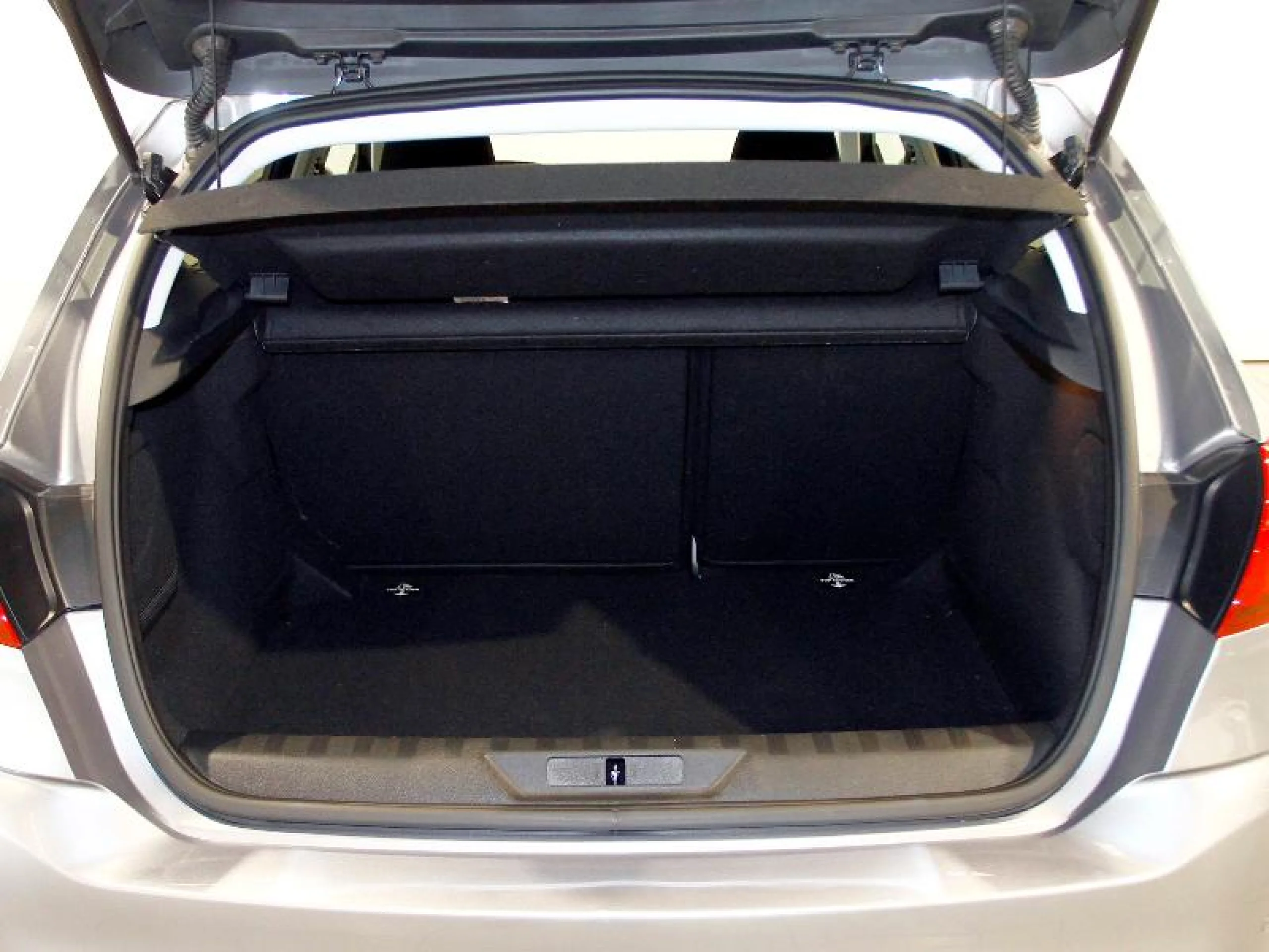 PEUGEOT 308 5P STYLE 1.2 PURETECH 81KW (110CV) S&S - Foto 17