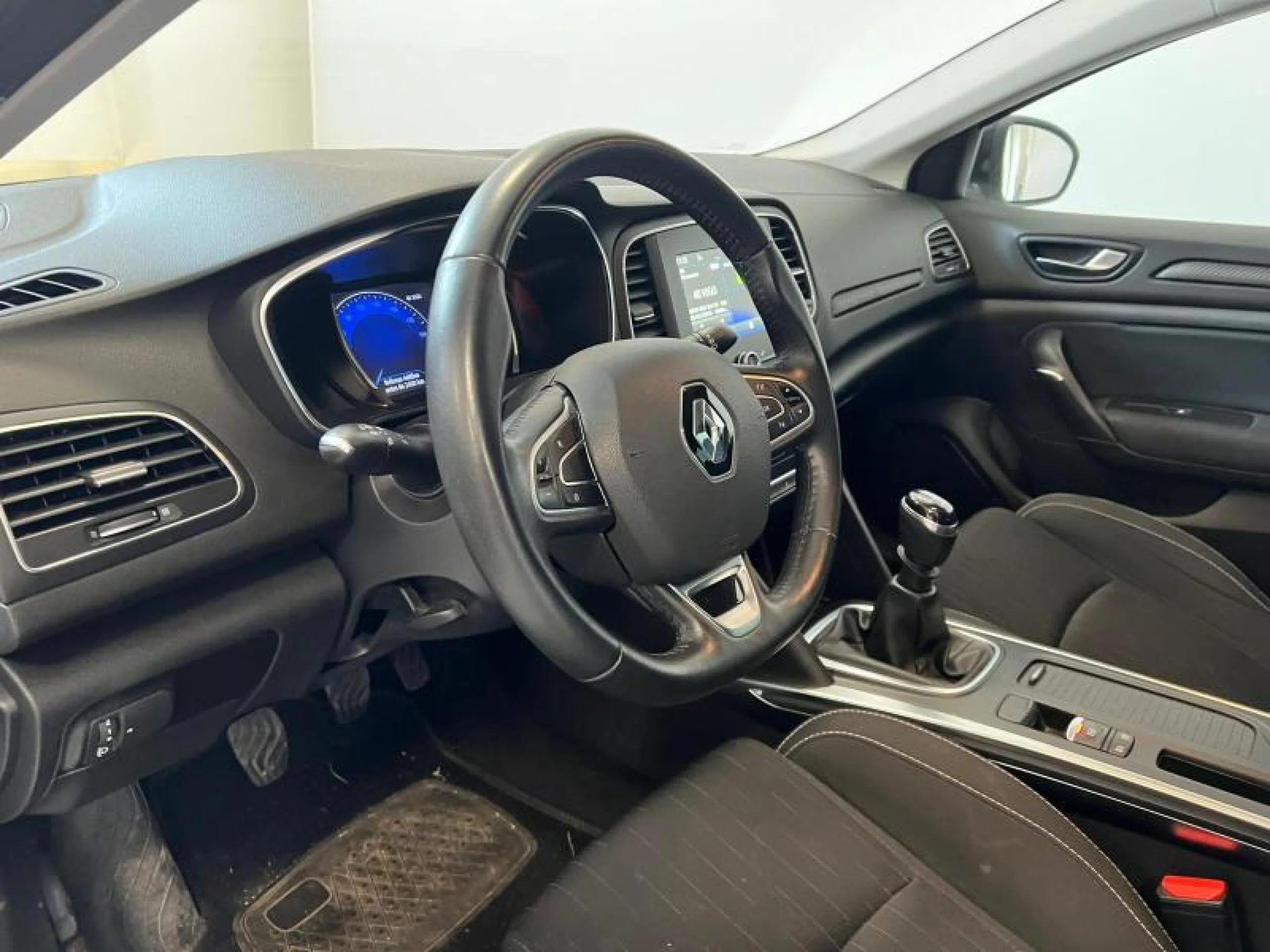 RENAULT MEGANE LIMITED + BLUE DCI 70 KW (95CV)  SS - Foto 4