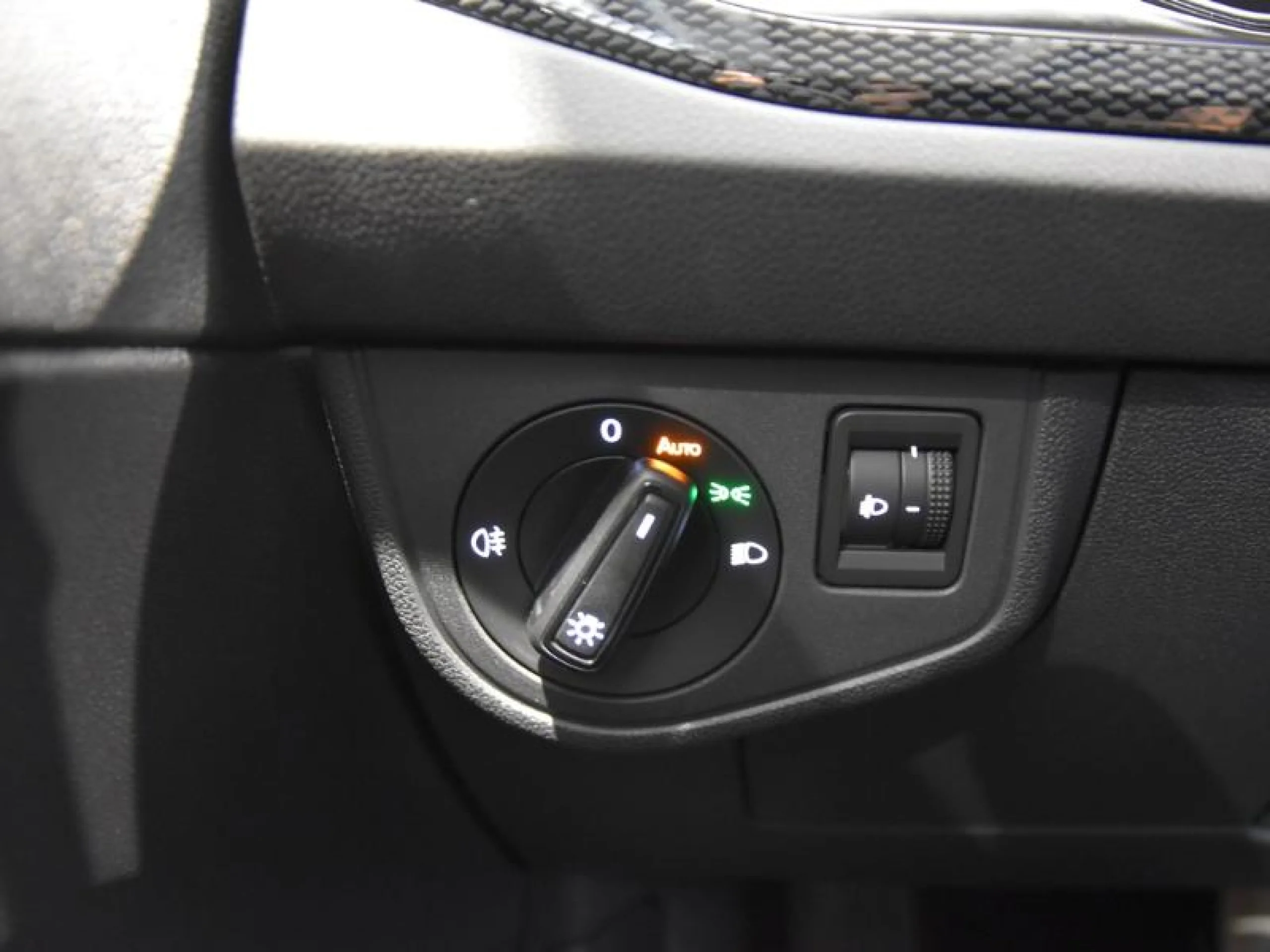 VOLKSWAGEN POLO POLO MÁS 1.0 TSI 70 KW (95 CV)  AUTOMÁTICO DSG 7 VEL. - Foto 17