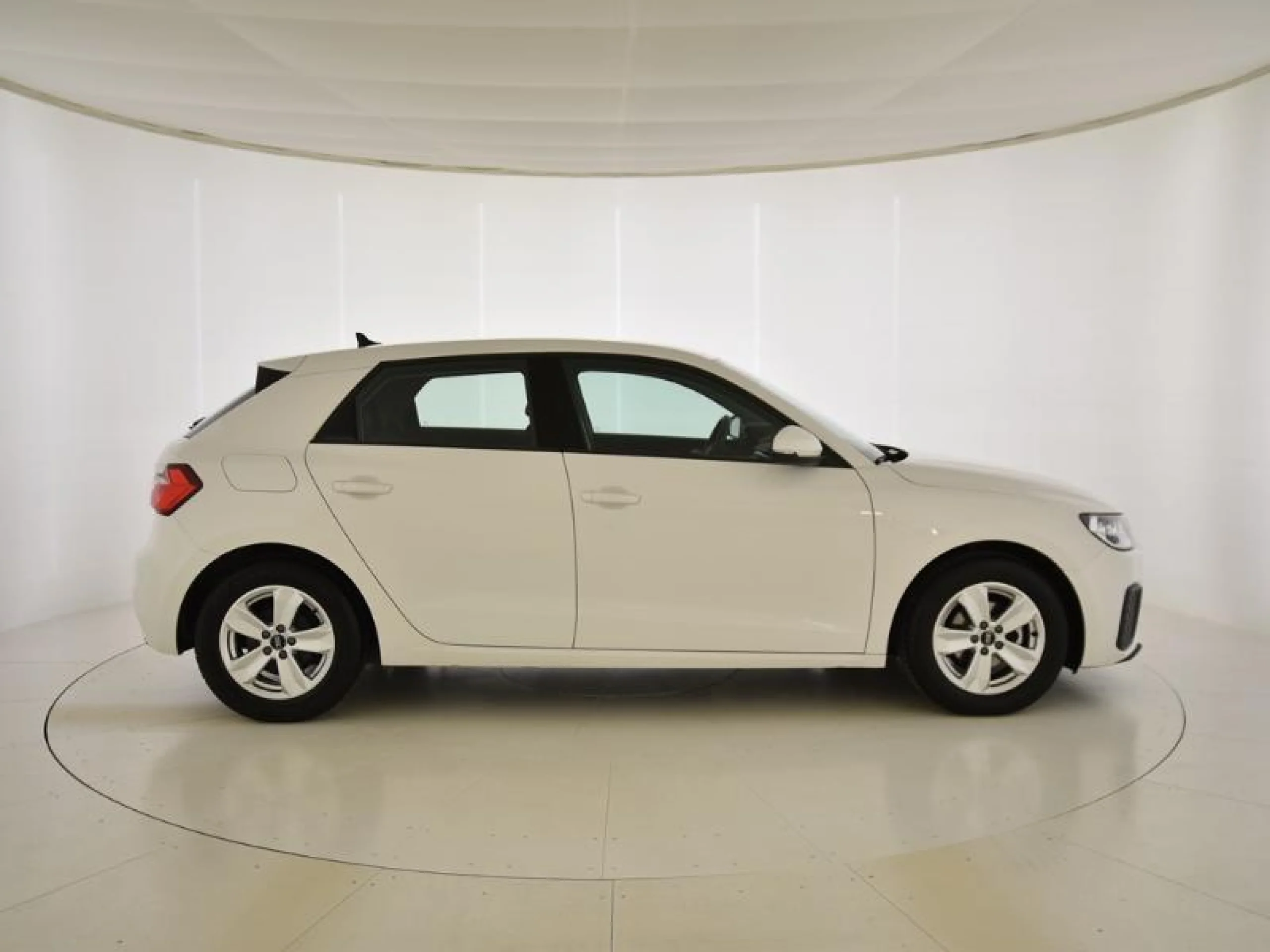 AUDI A1 SPORTBACK 25 TFSI 70KW (95CV) - Foto 3