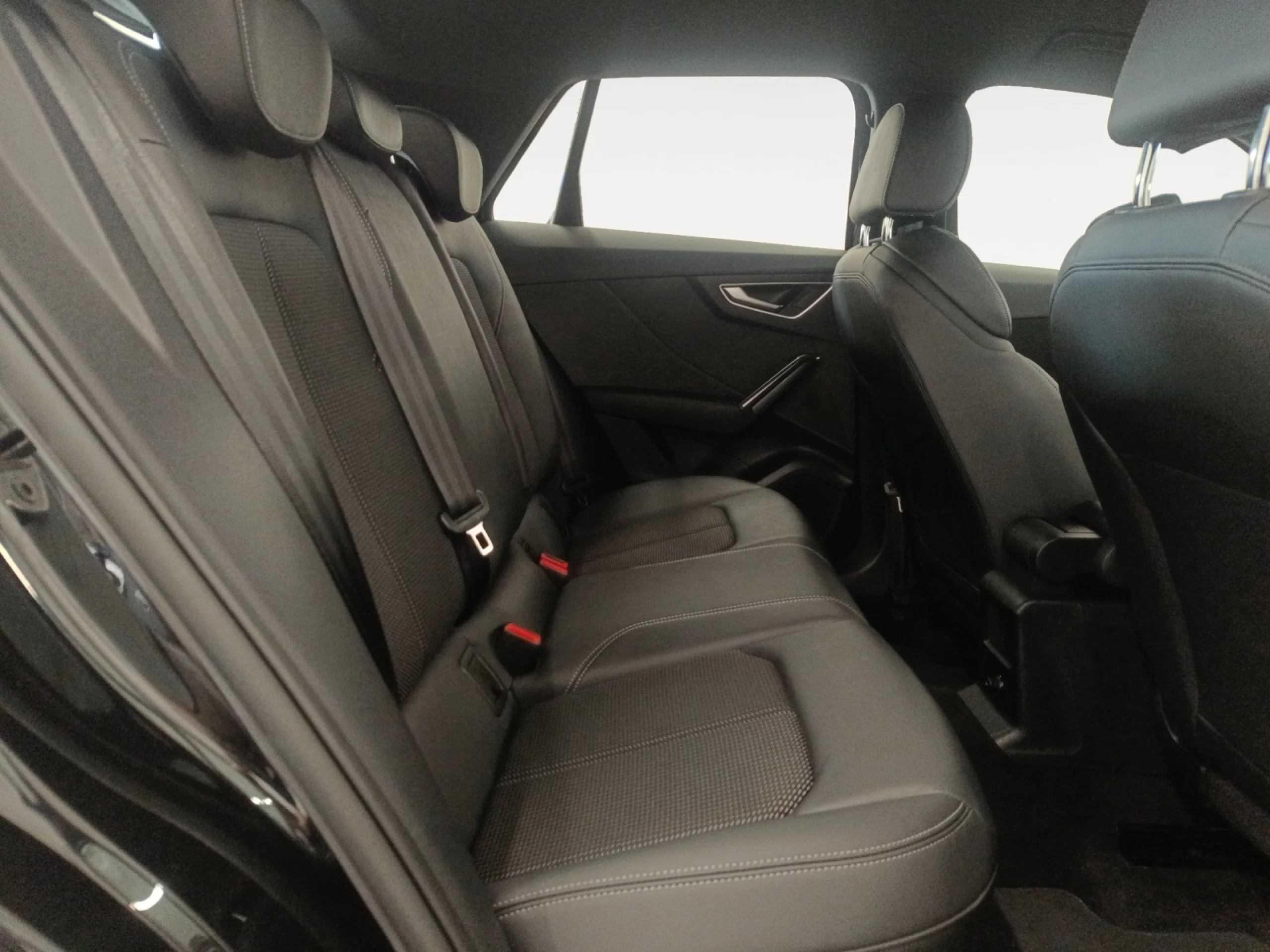 AUDI Q2 ADRENALIN EDITION 35 TDI 110KW S TRONIC - Foto 6