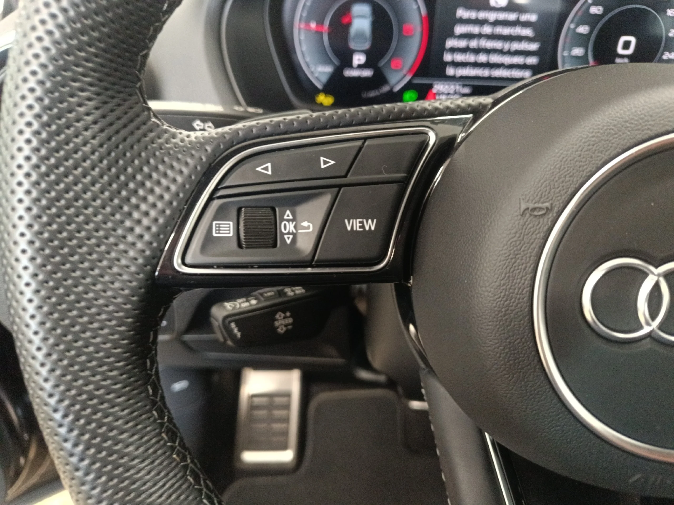 AUDI Q2 ADRENALIN EDITION 35 TDI 110KW S TRONIC - Foto 11