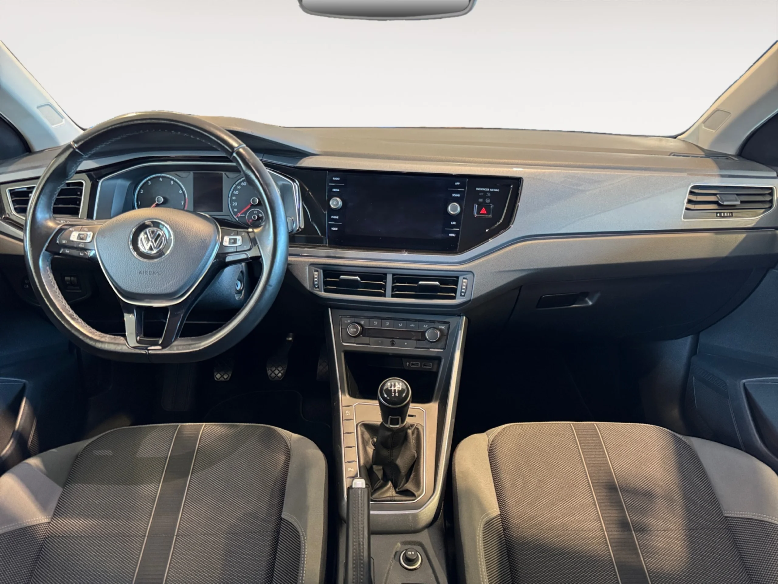 VOLKSWAGEN POLO SPORT 1.0 TSI 70KW (95CV) - Foto 4