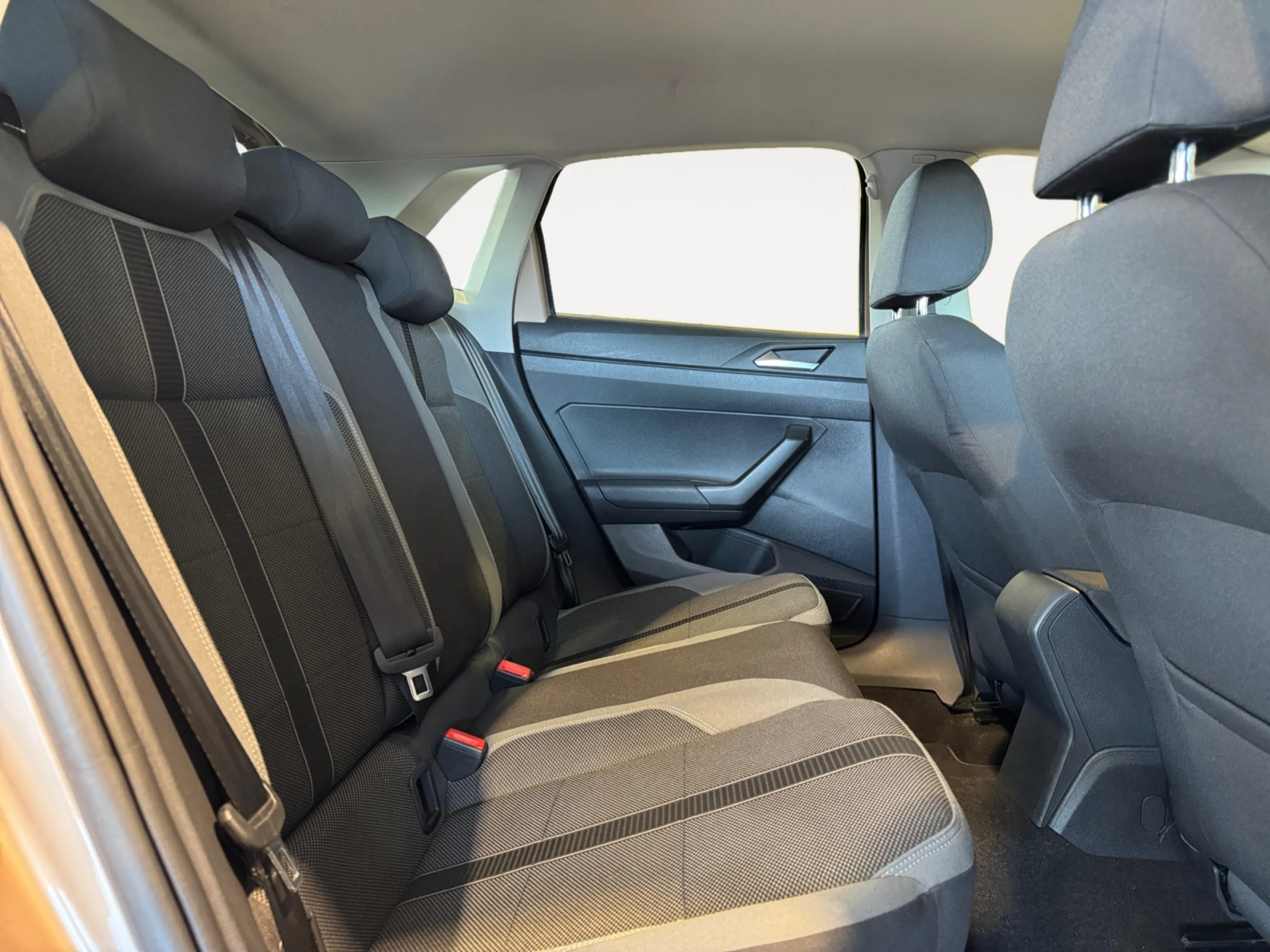 VOLKSWAGEN POLO SPORT 1.0 TSI 70KW (95CV) - Foto 6