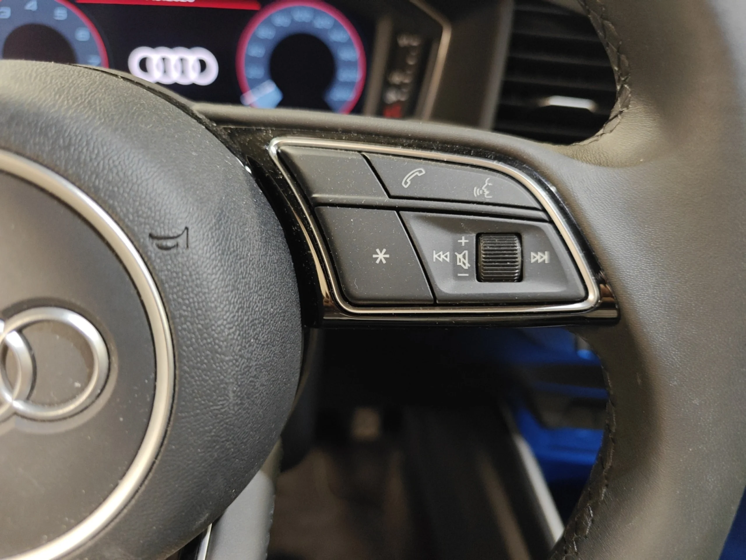 AUDI A1 SPORTBACK ADRENALIN 30 TFSI 85KW S TRON - Foto 10