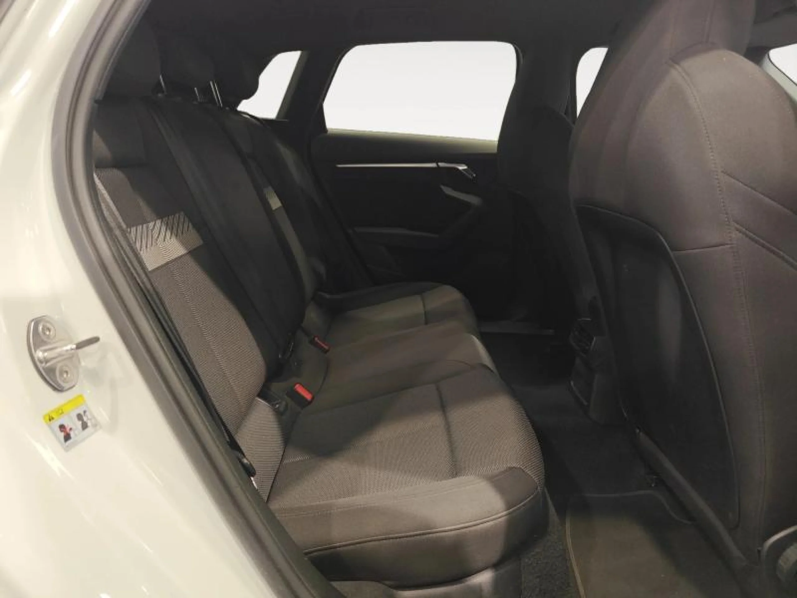 AUDI A3 SPORTBACK BLACK LINE 35 TDI 110KW(150CV) - Foto 6