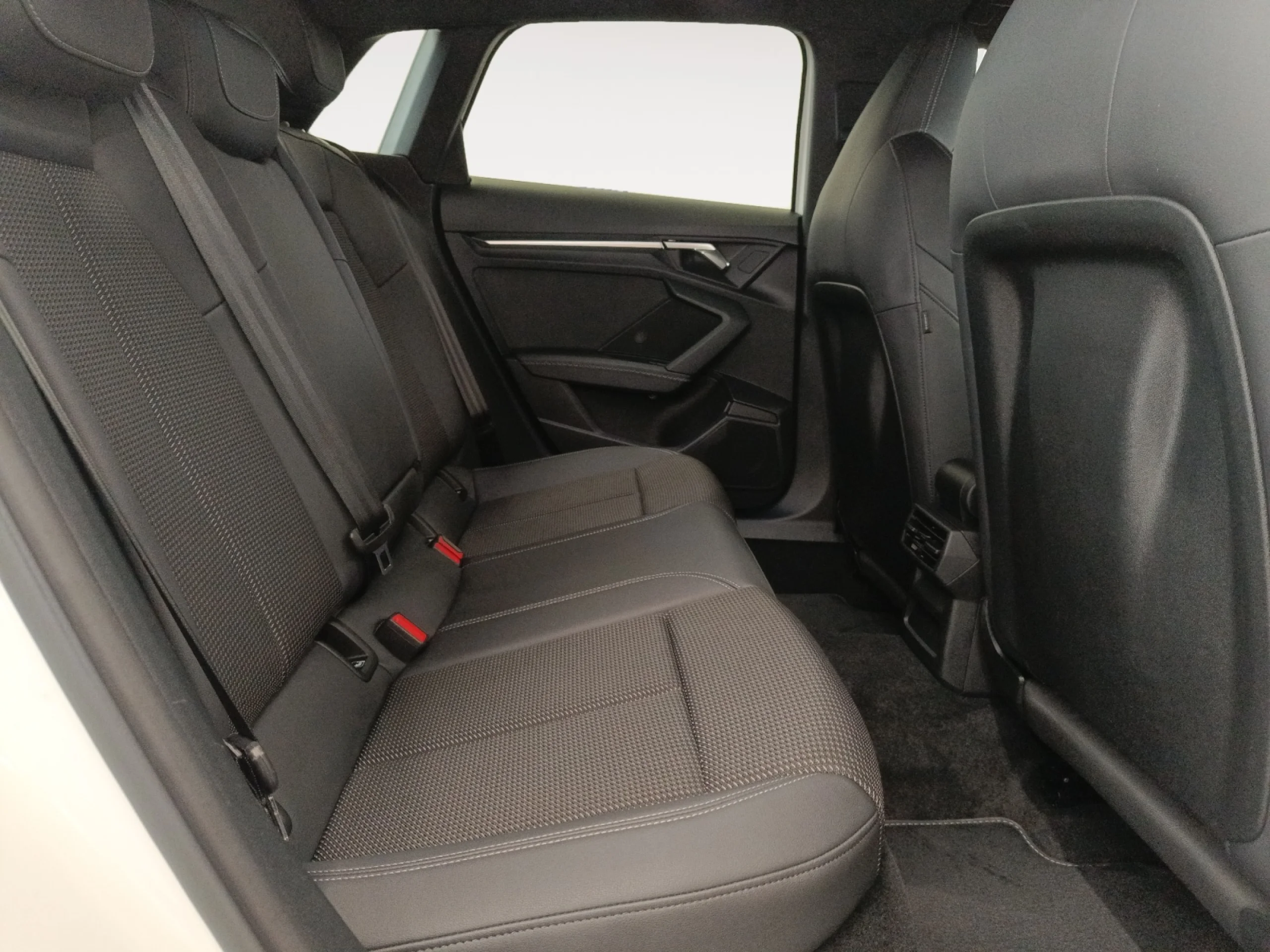 AUDI A3 SPORTBACK BLACK LINE 35 TDI 110KW(150CV) - Foto 6
