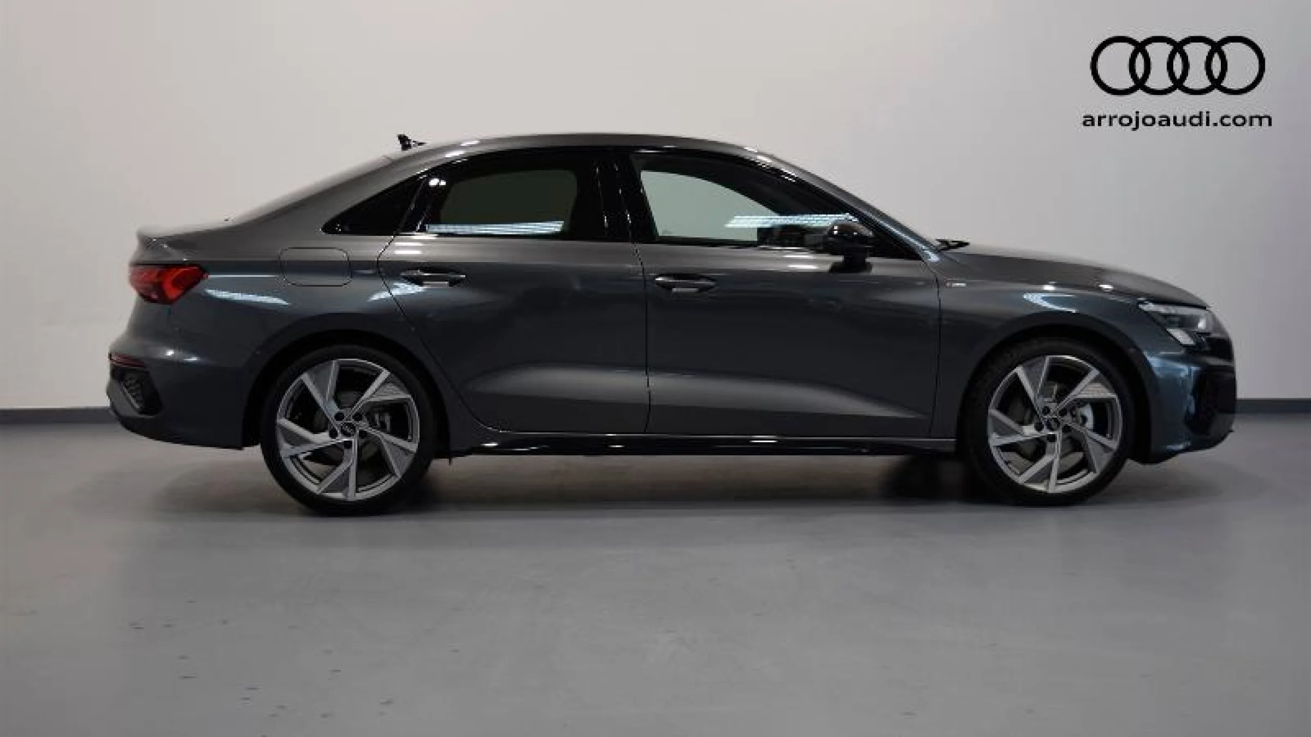 AUDI A3 SEDAN BLACK LINE 35 TDI 110KW (150CV) - Foto 3