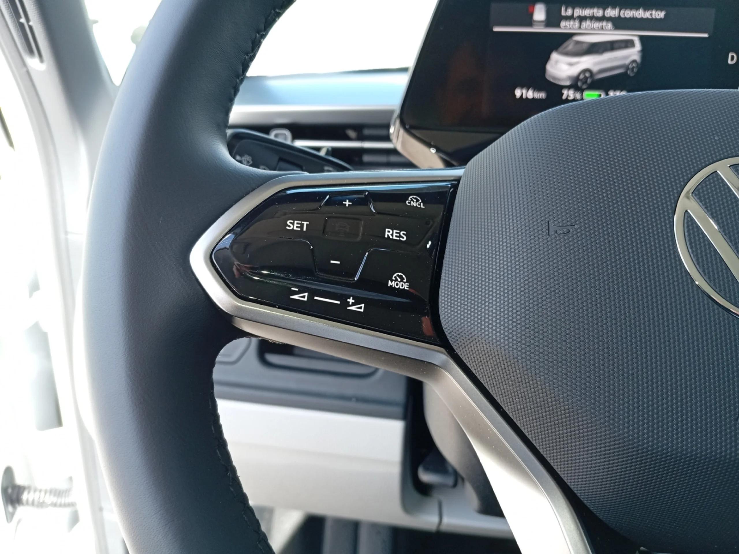 VW COMERCIALES ID. BUZZ ID. BUZZ  PRO 7 ASIENTOS BATALLA LARGA  210 KW (286 CV) 86 KWH AUT 1 VEL. - Foto 11