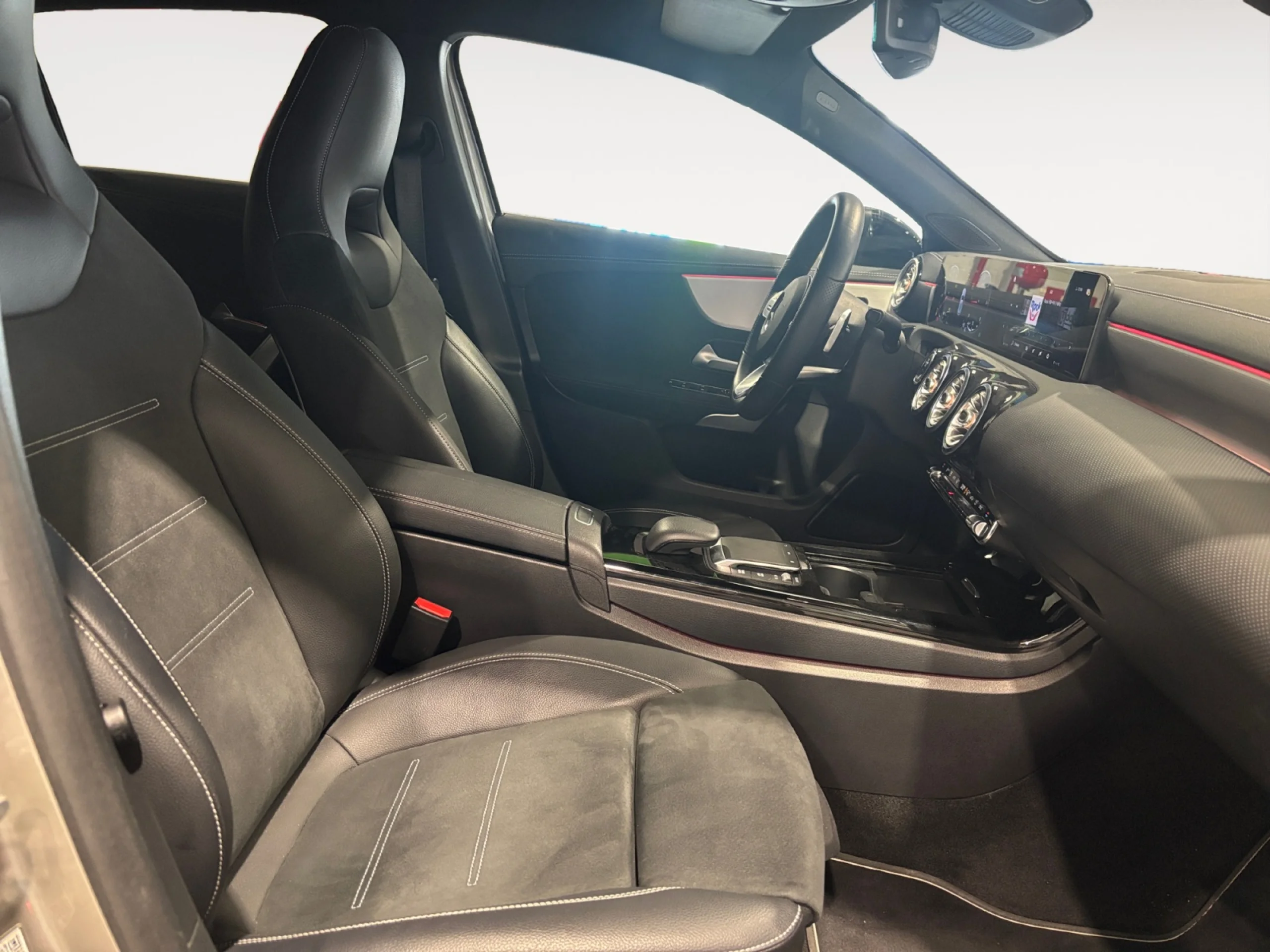 MERCEDES-BENZ CLASE A A 180 D - Foto 5