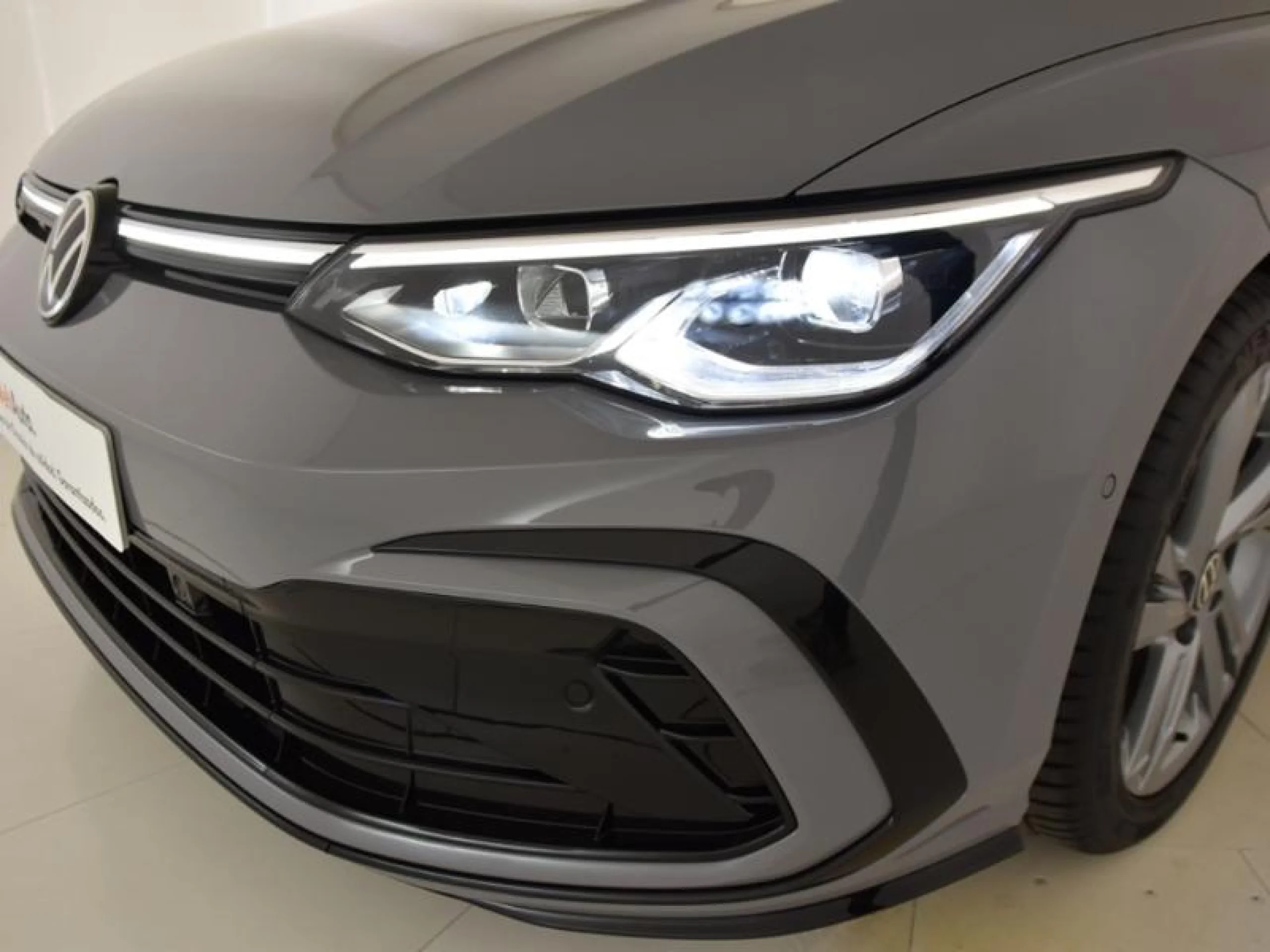 VOLKSWAGEN GOLF R LINE 1.5 TSI 96KW (130CV) - Foto 17