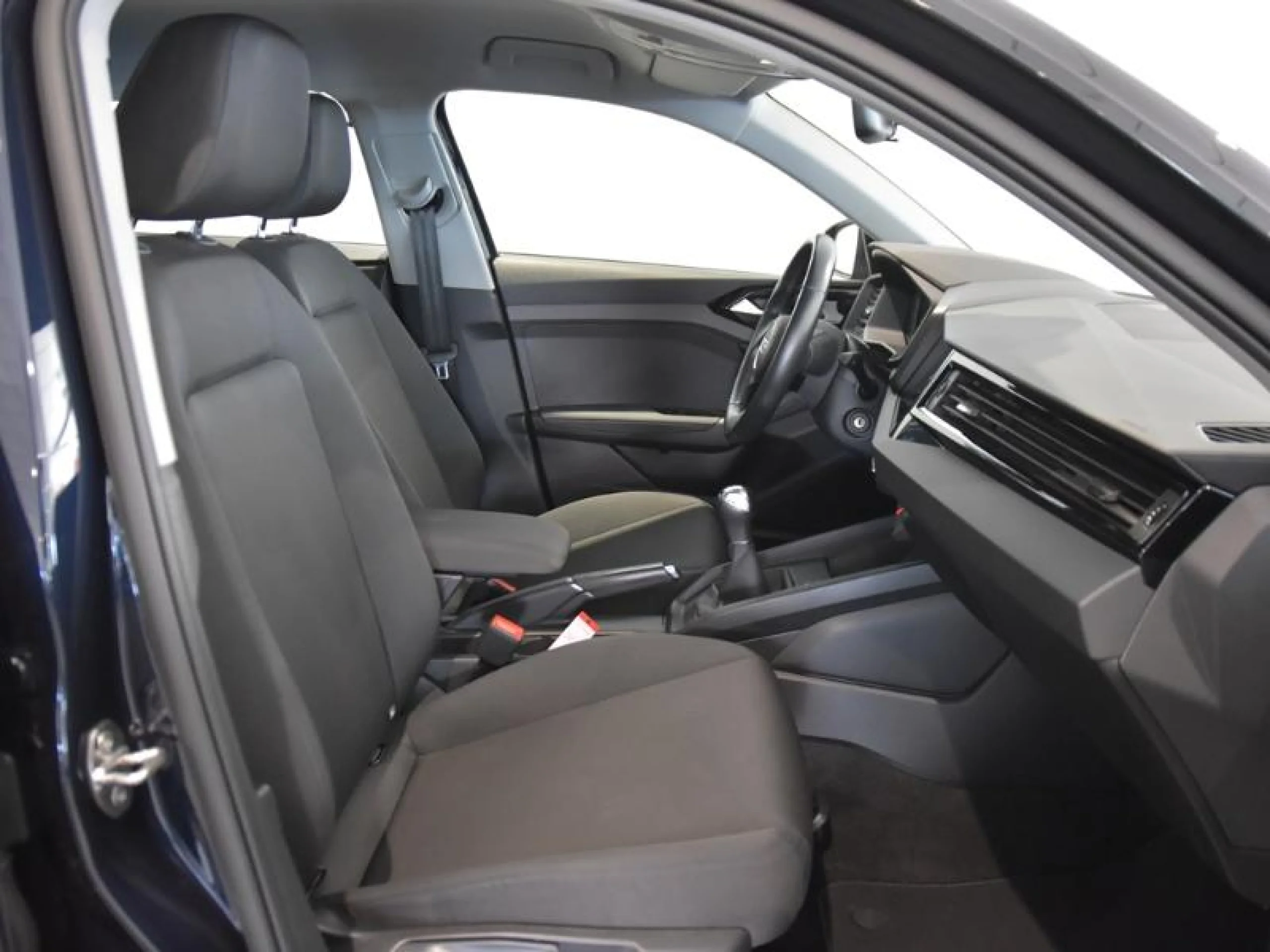 AUDI A1 SPORTBACK 25 TFSI 70KW (95CV) - Foto 6