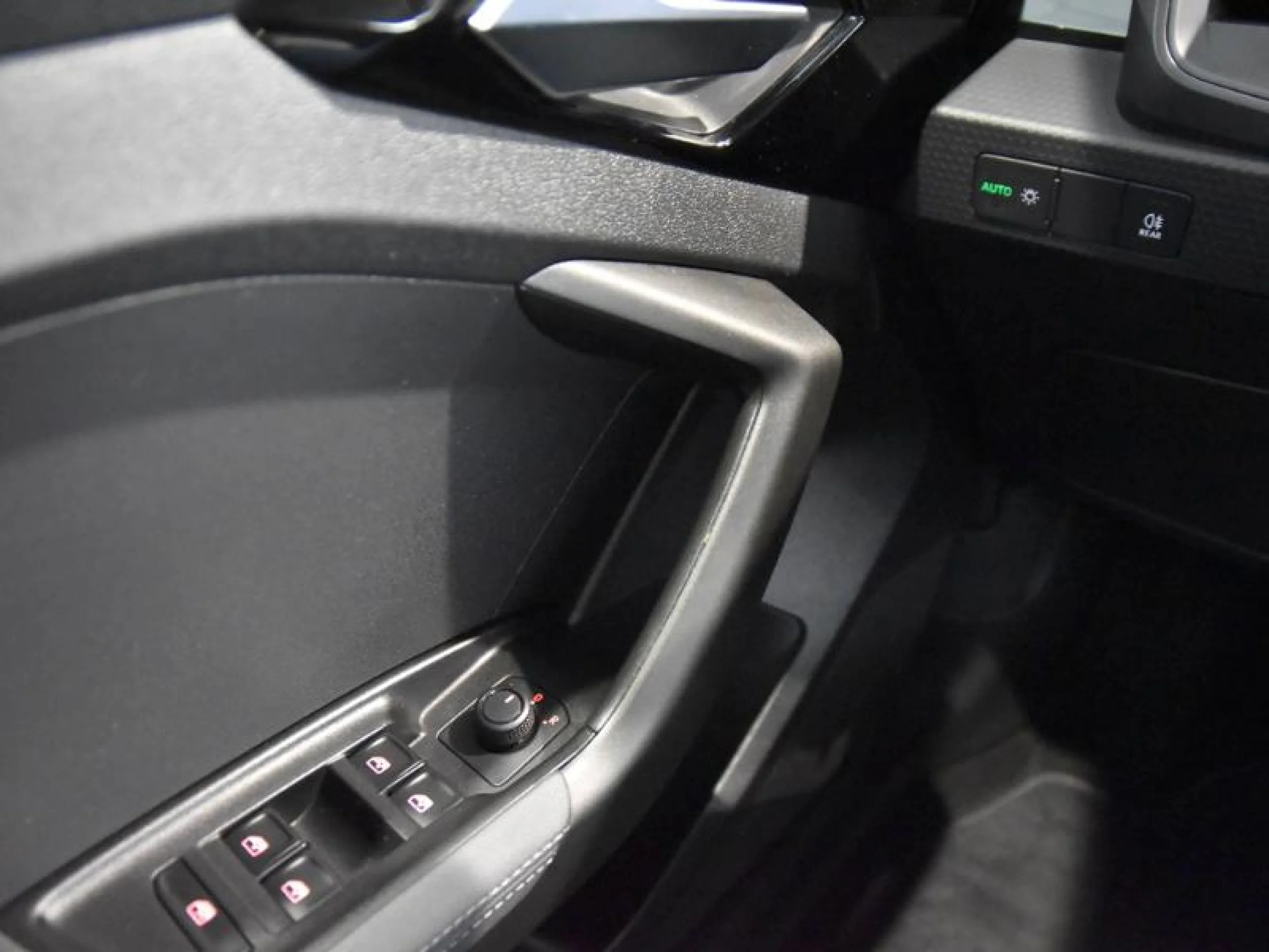 AUDI A1 SPORTBACK 25 TFSI 70KW (95CV) - Foto 16