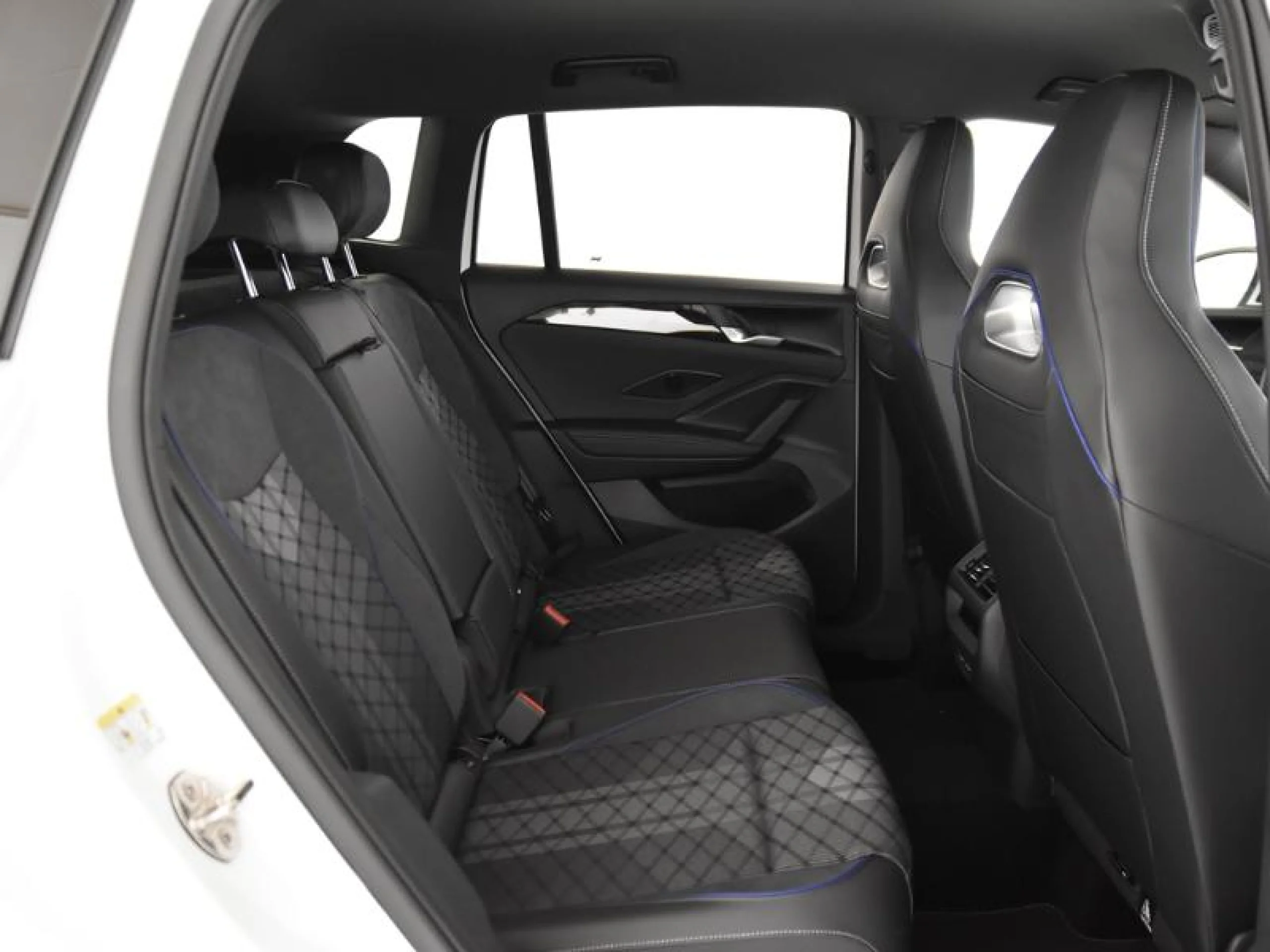 VOLKSWAGEN TIGUAN TIGUAN R LINE 2.0 TDI 110 KW (150 CV)  AUTOMÁTICO DSG 7 VEL. - Foto 5