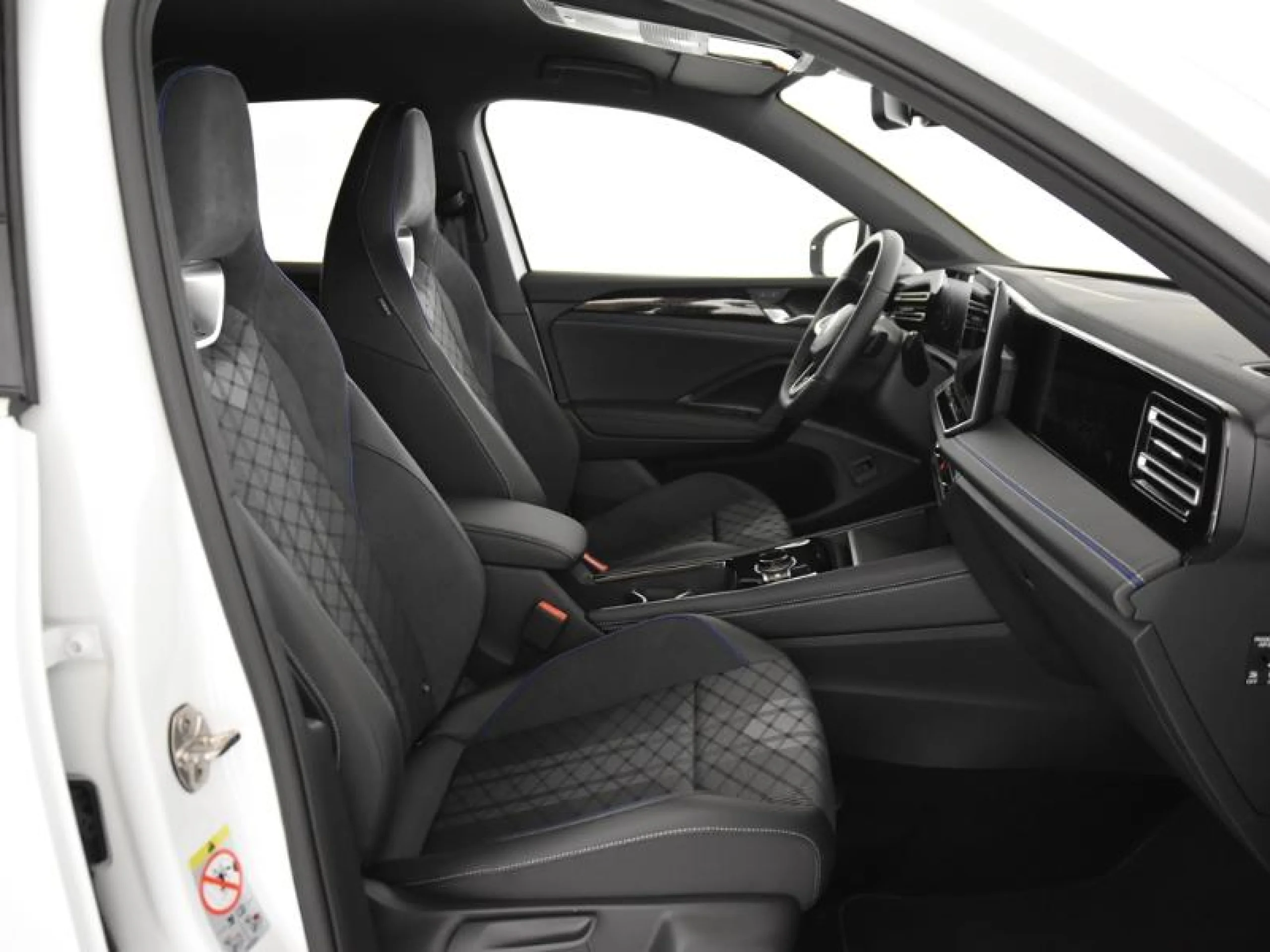 VOLKSWAGEN TIGUAN TIGUAN R LINE 2.0 TDI 110 KW (150 CV)  AUTOMÁTICO DSG 7 VEL. - Foto 6