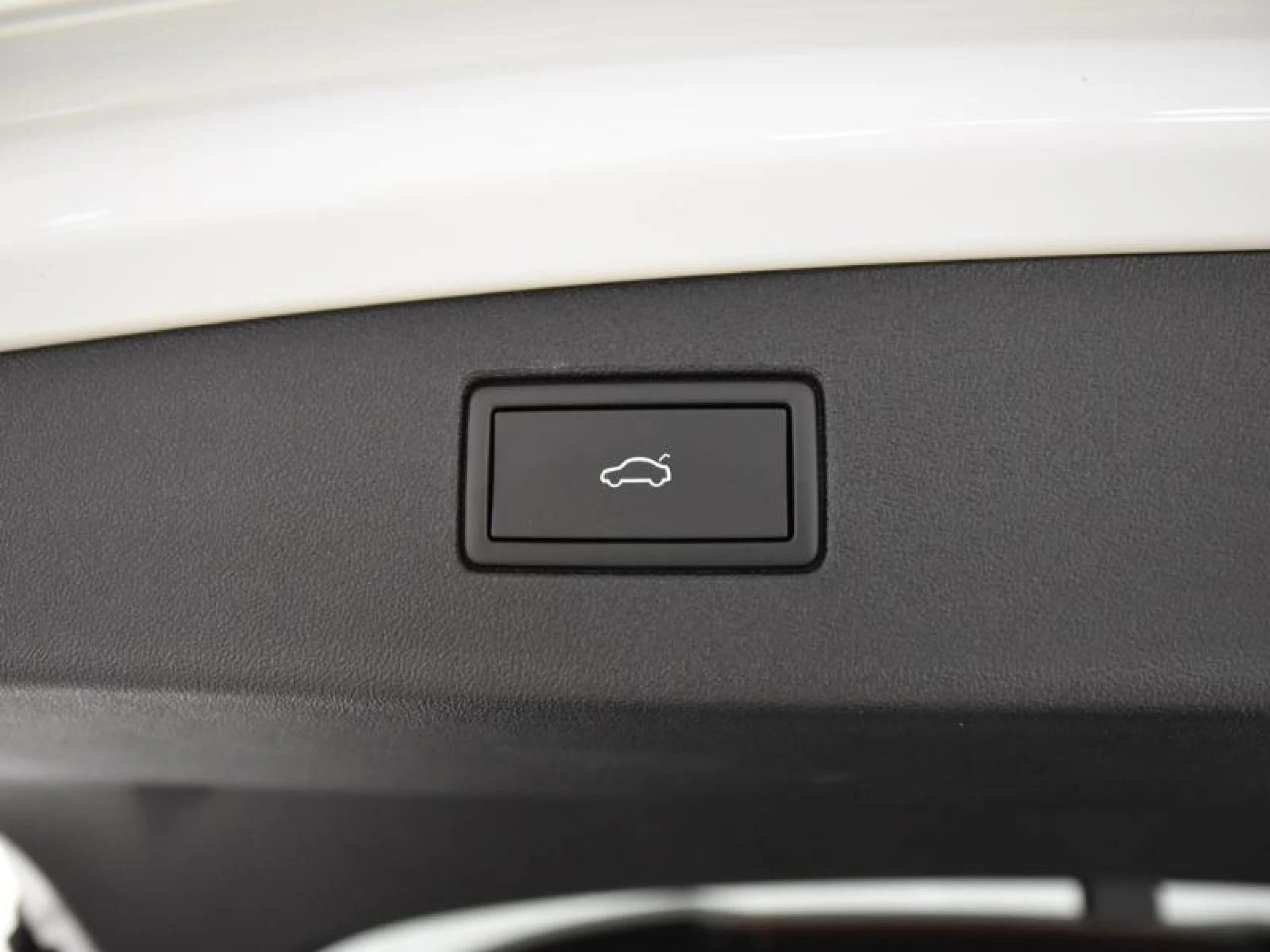 VOLKSWAGEN TIGUAN TIGUAN R LINE 2.0 TDI 110 KW (150 CV)  AUTOMÁTICO DSG 7 VEL. - Foto 9