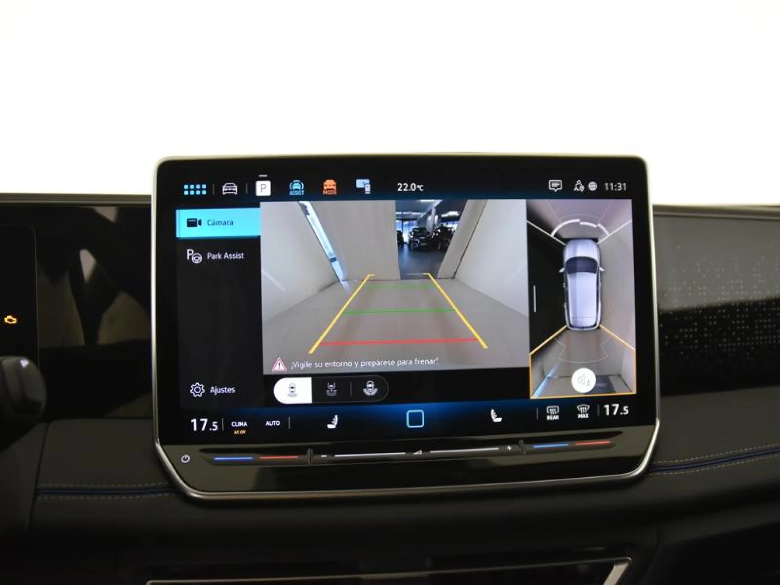 VOLKSWAGEN TIGUAN TIGUAN R LINE 2.0 TDI 110 KW (150 CV)  AUTOMÁTICO DSG 7 VEL. - Foto 14