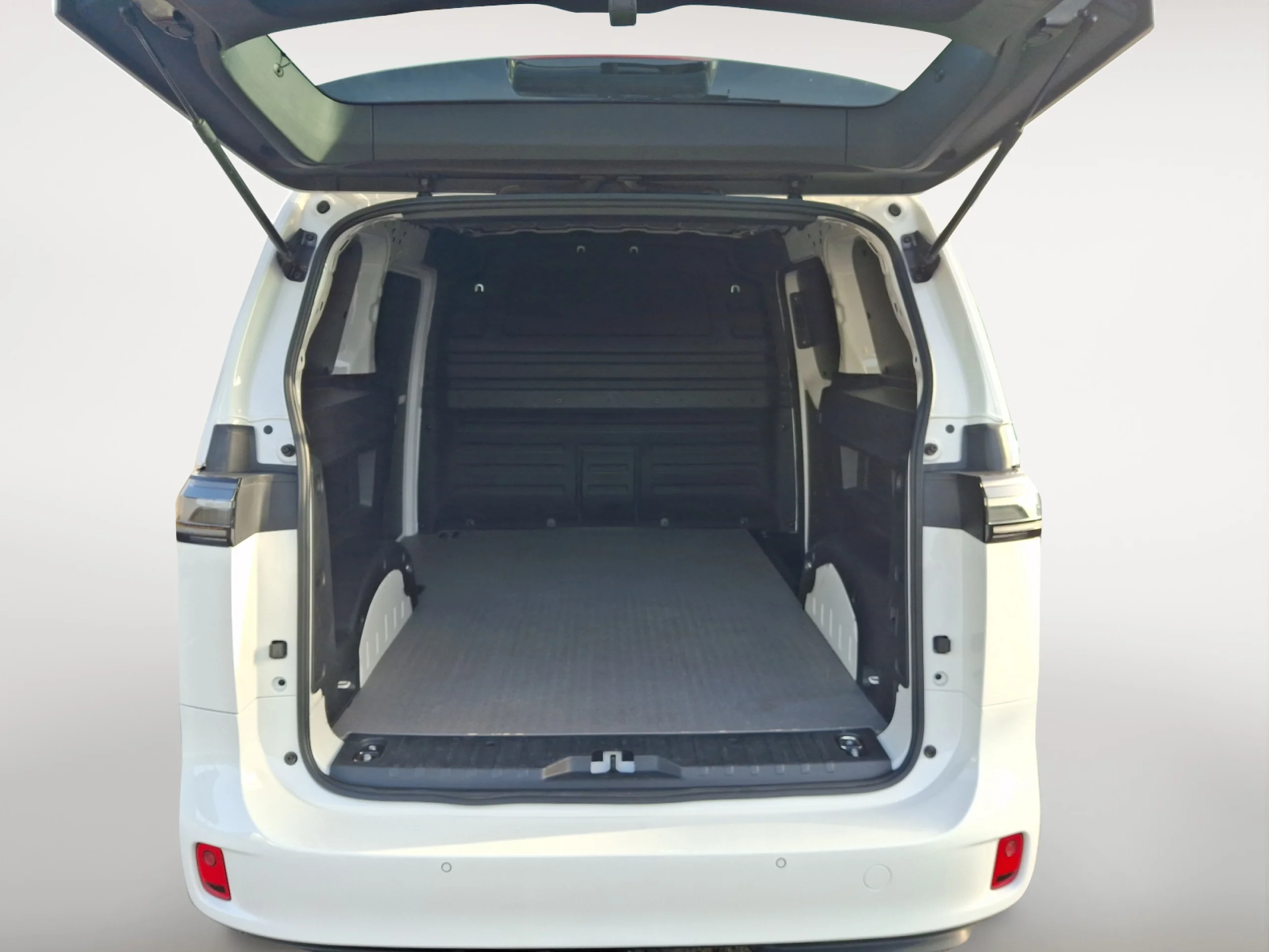 VOLKSWAGEN ID. BUZZ PRO 150KW (204CV) - Foto 7