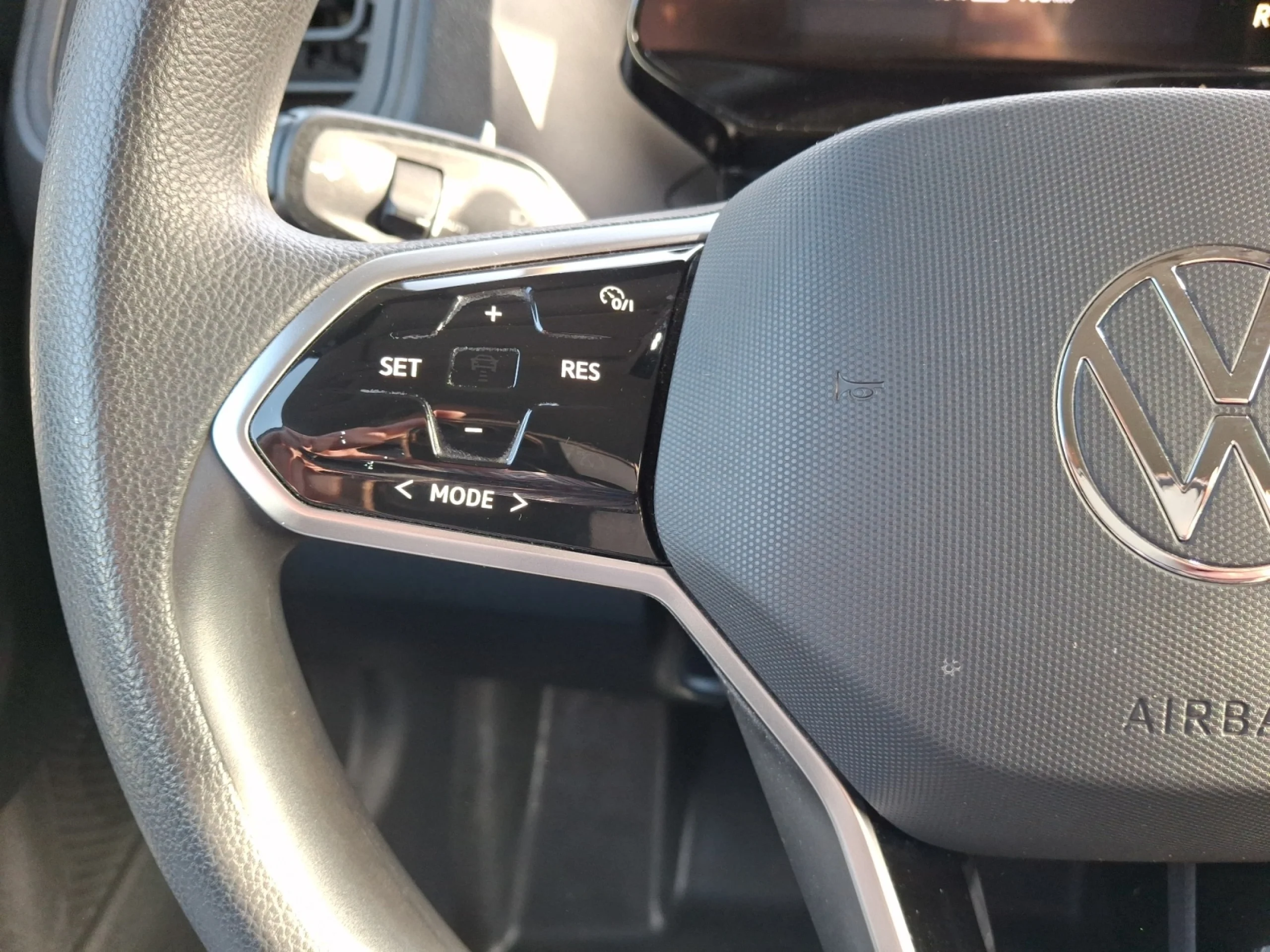 VOLKSWAGEN ID. BUZZ PRO 150KW (204CV) - Foto 10