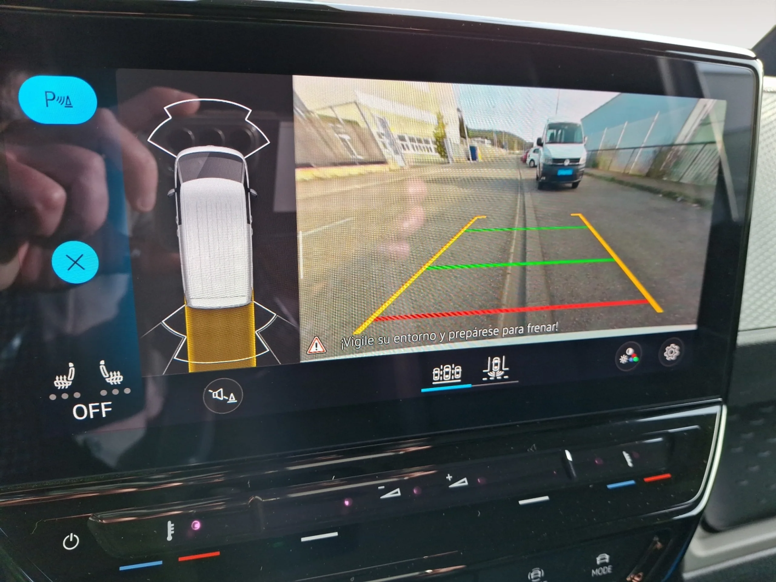 VOLKSWAGEN ID. BUZZ PRO 150KW (204CV) - Foto 13