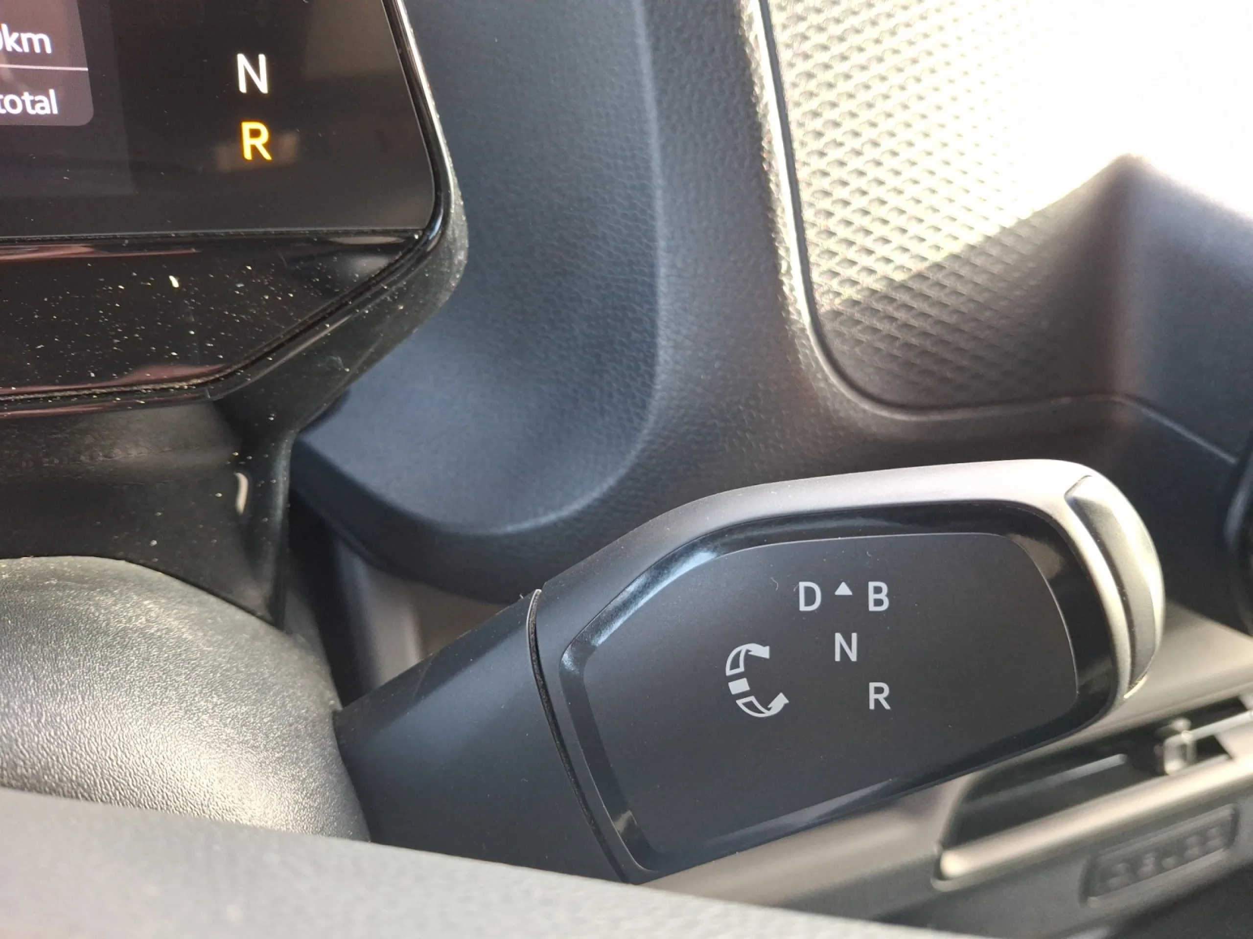 VOLKSWAGEN ID. BUZZ PRO 150KW (204CV) - Foto 14