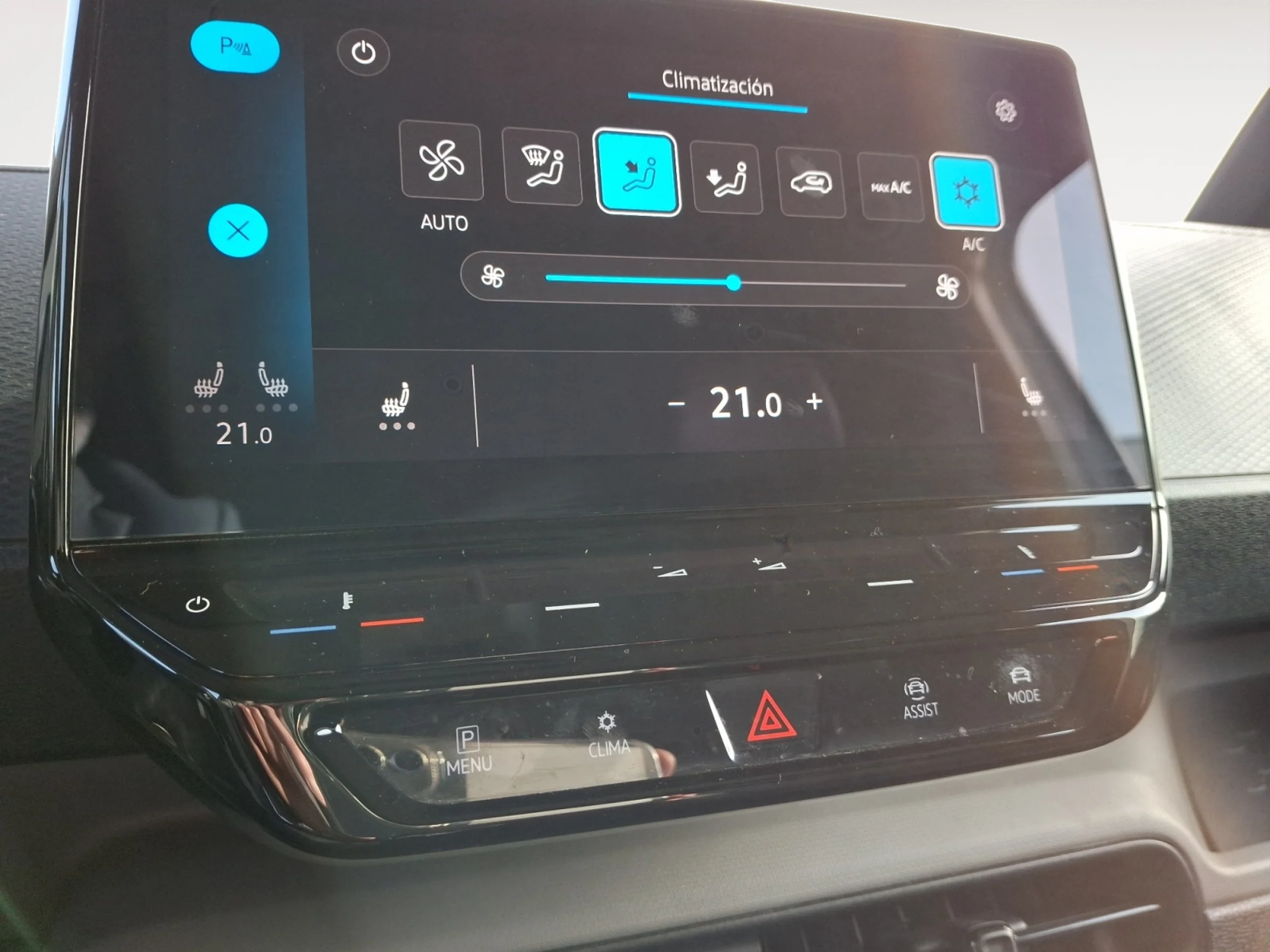 VOLKSWAGEN ID. BUZZ PRO 150KW (204CV) - Foto 17