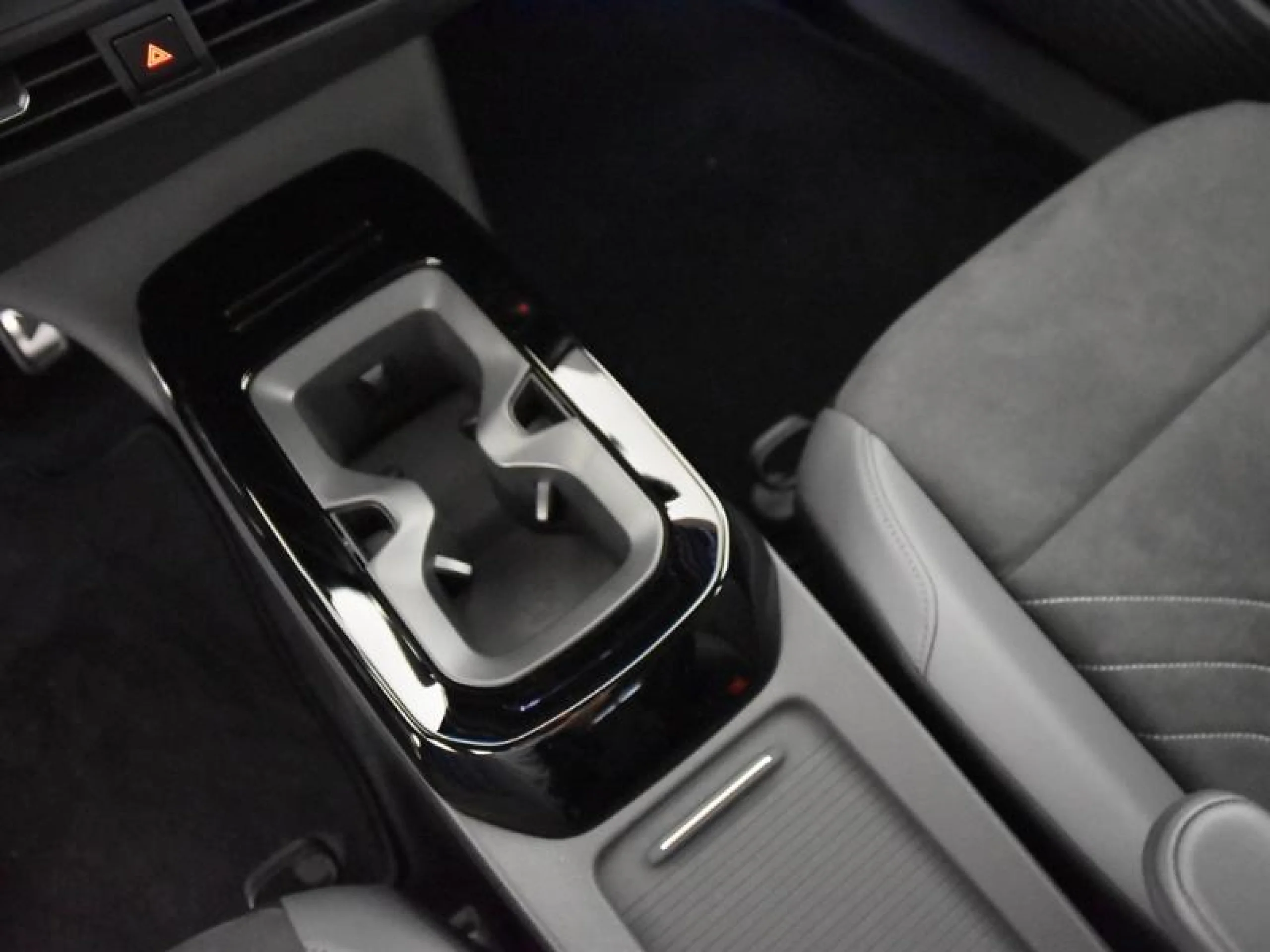 VOLKSWAGEN ID.4 ID.4 PRO 210 KW (286 CV) 77 KWH AUTOM TICO 1 VEL. - Foto 10