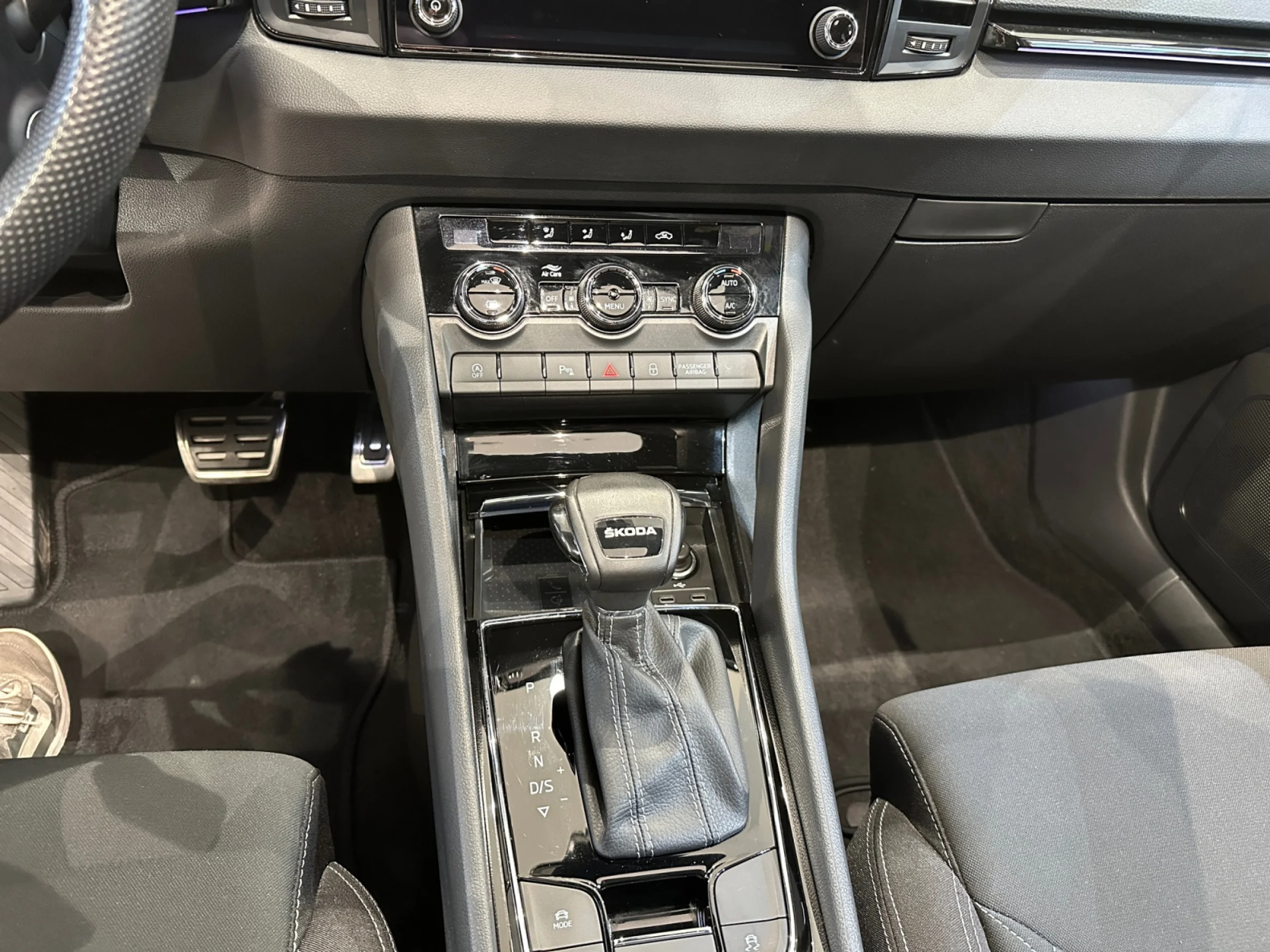 SKODA KAROQ 1.5 TSI 110KW (150CV) DSG ACT SPORTLINE - Foto 20