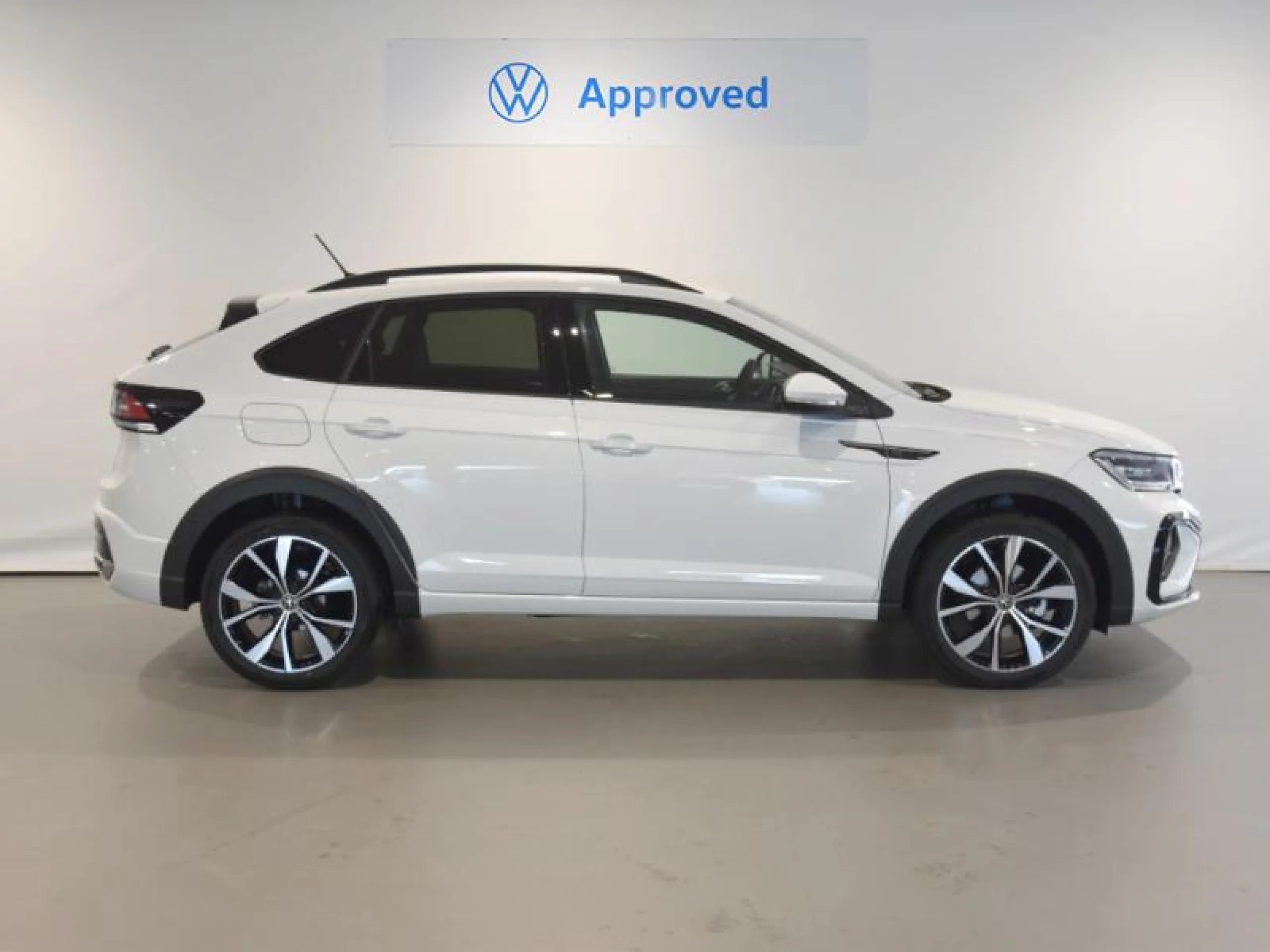 VOLKSWAGEN TAIGO R LINE 1.0 TSI 81KW (110CV) DSG - Foto 3