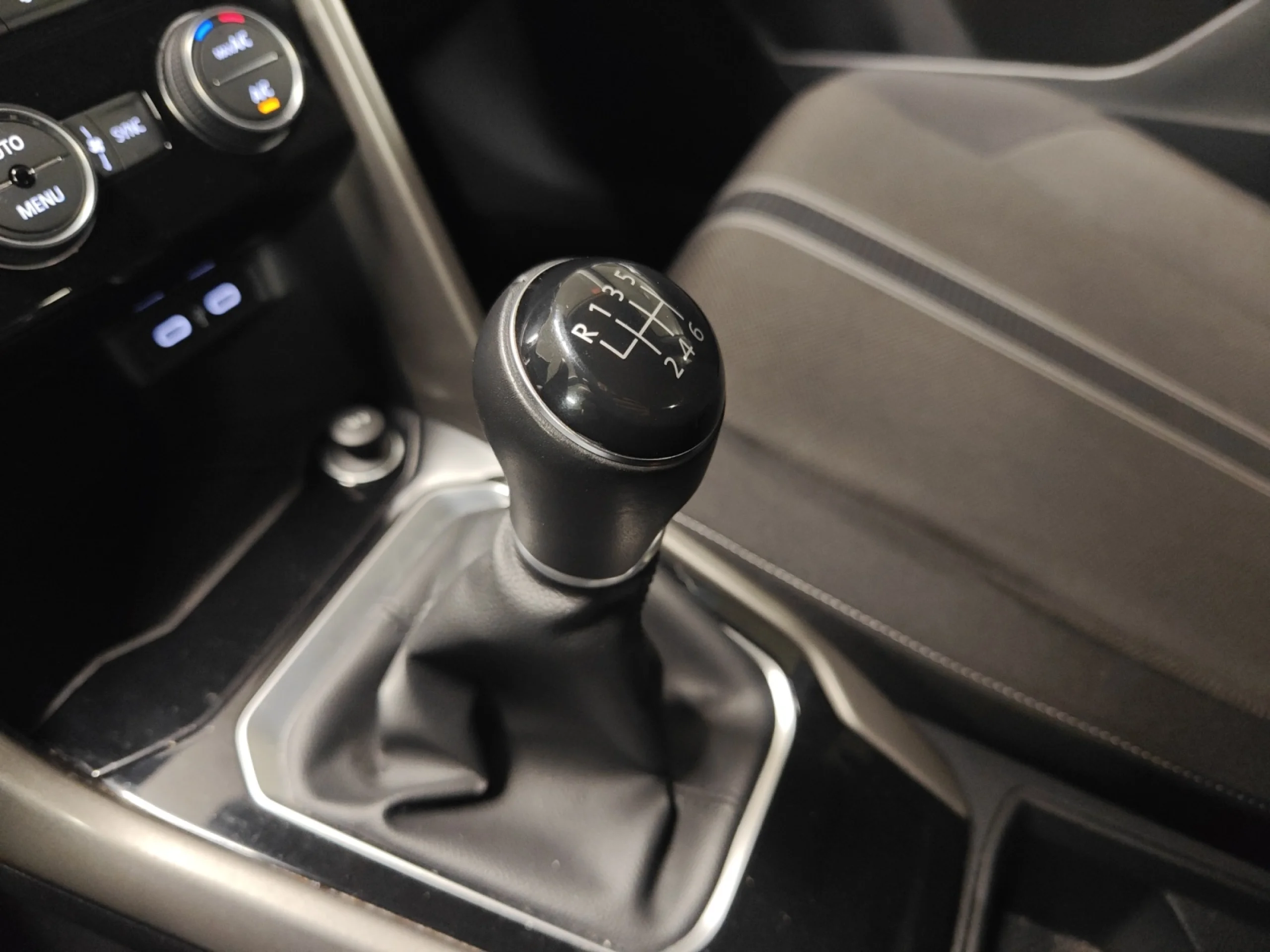 VOLKSWAGEN T ROC ADVANCE 1.0 TSI 81KW (110CV) - Foto 17