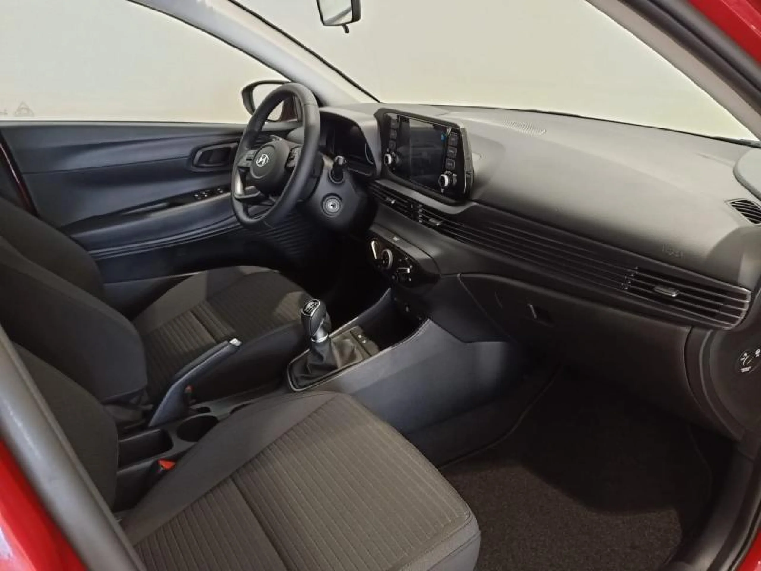 HYUNDAI I20 1.0 TGDI 74KW (100CV) 48V SLX - Foto 3