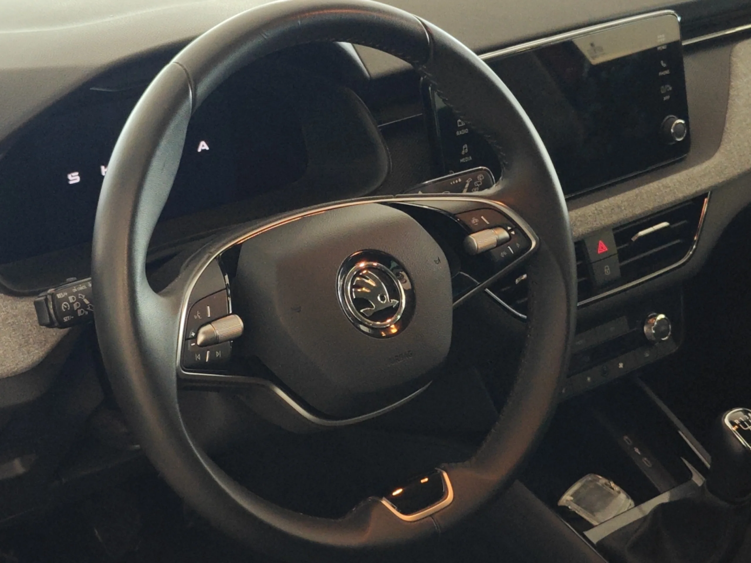 SKODA KAMIQ 1.0 TSI 70KW (95CV) SELECTION - Foto 9