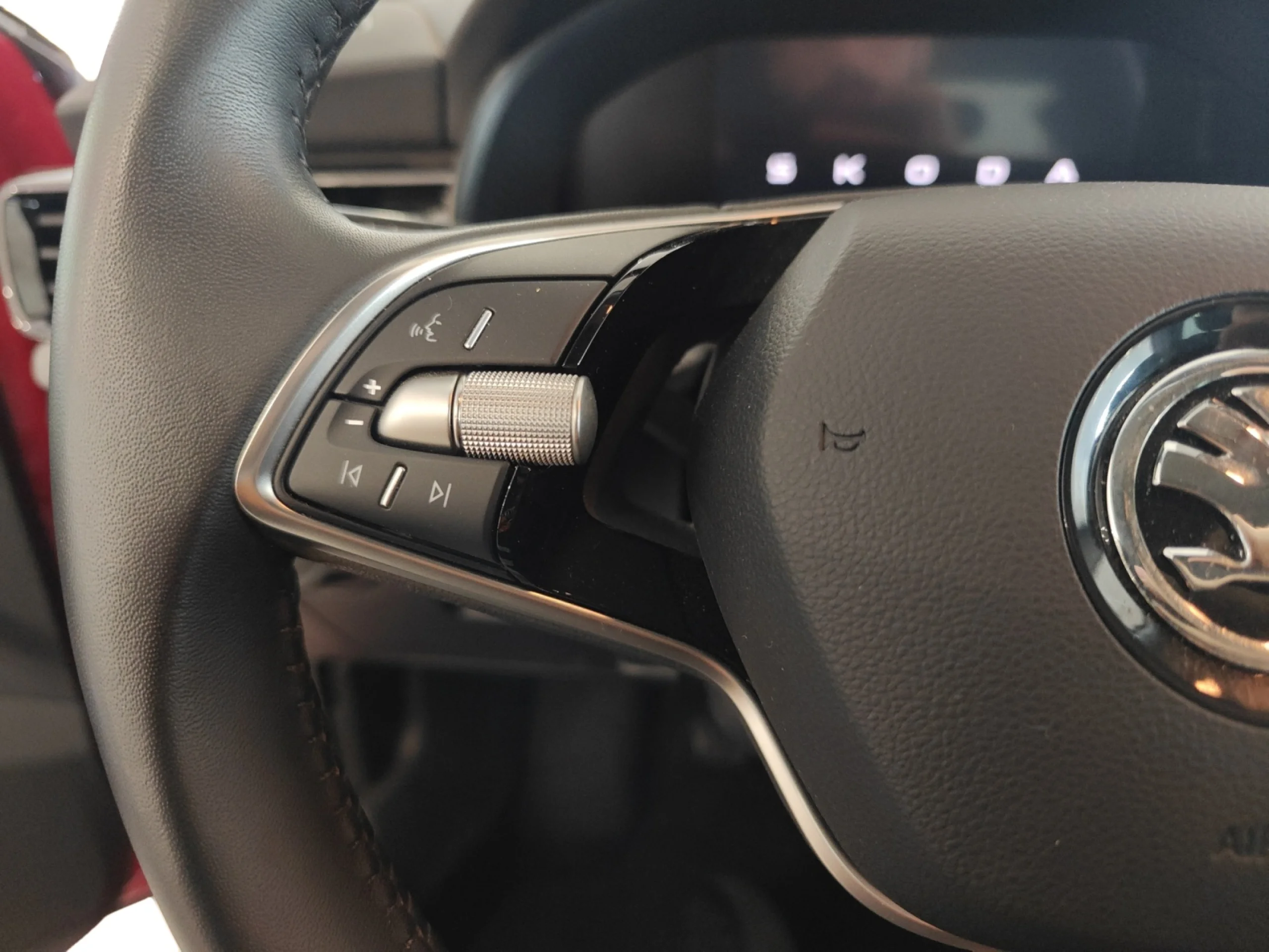 SKODA KAMIQ 1.0 TSI 70KW (95CV) SELECTION - Foto 11