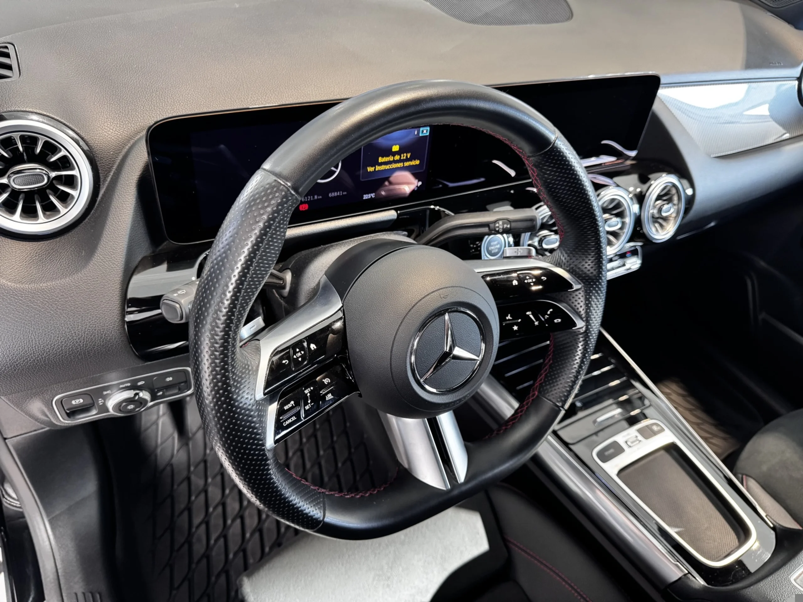 MERCEDES-BENZ GLA GLA 200 D - Foto 4