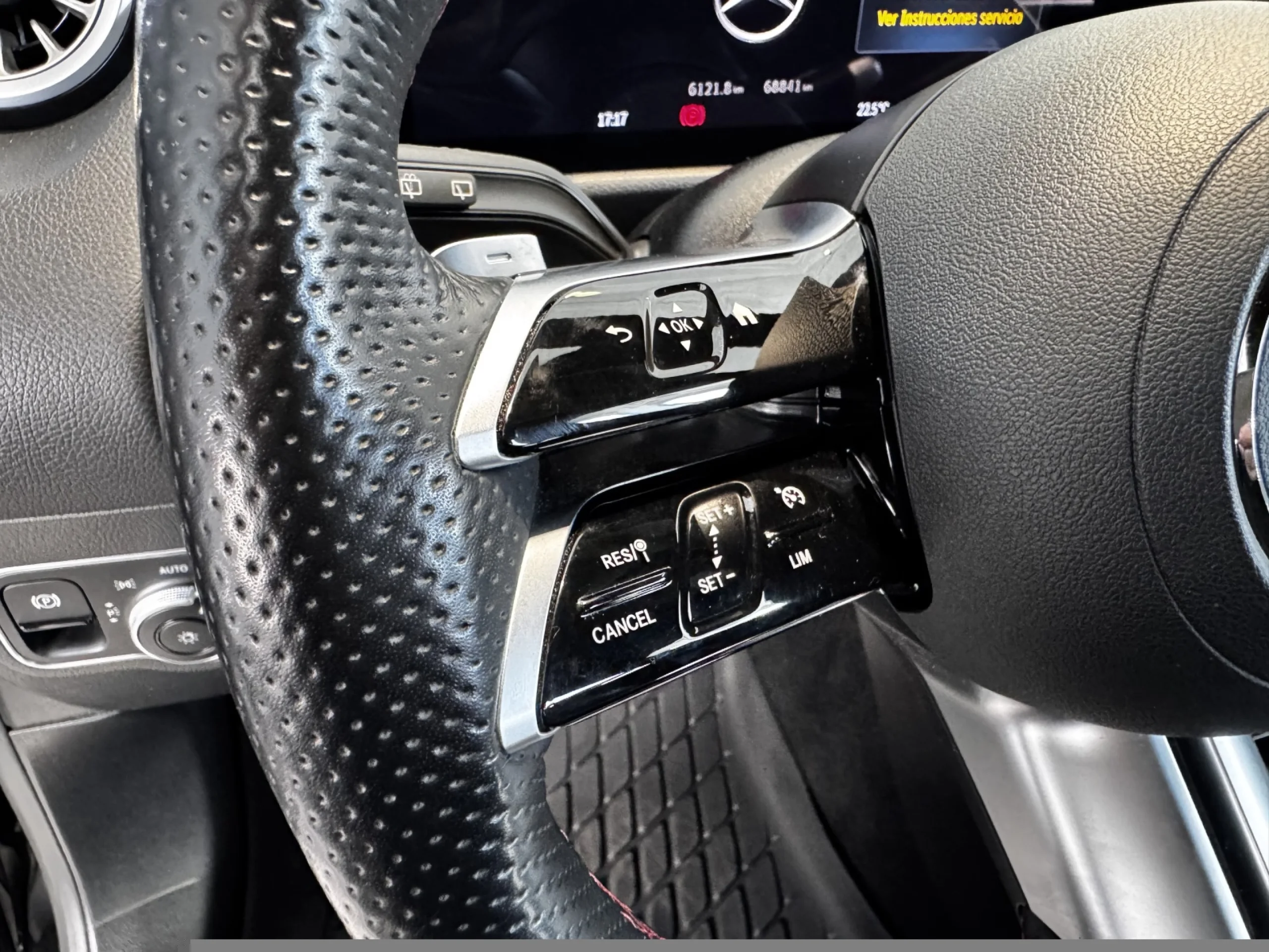 MERCEDES-BENZ GLA GLA 200 D - Foto 7