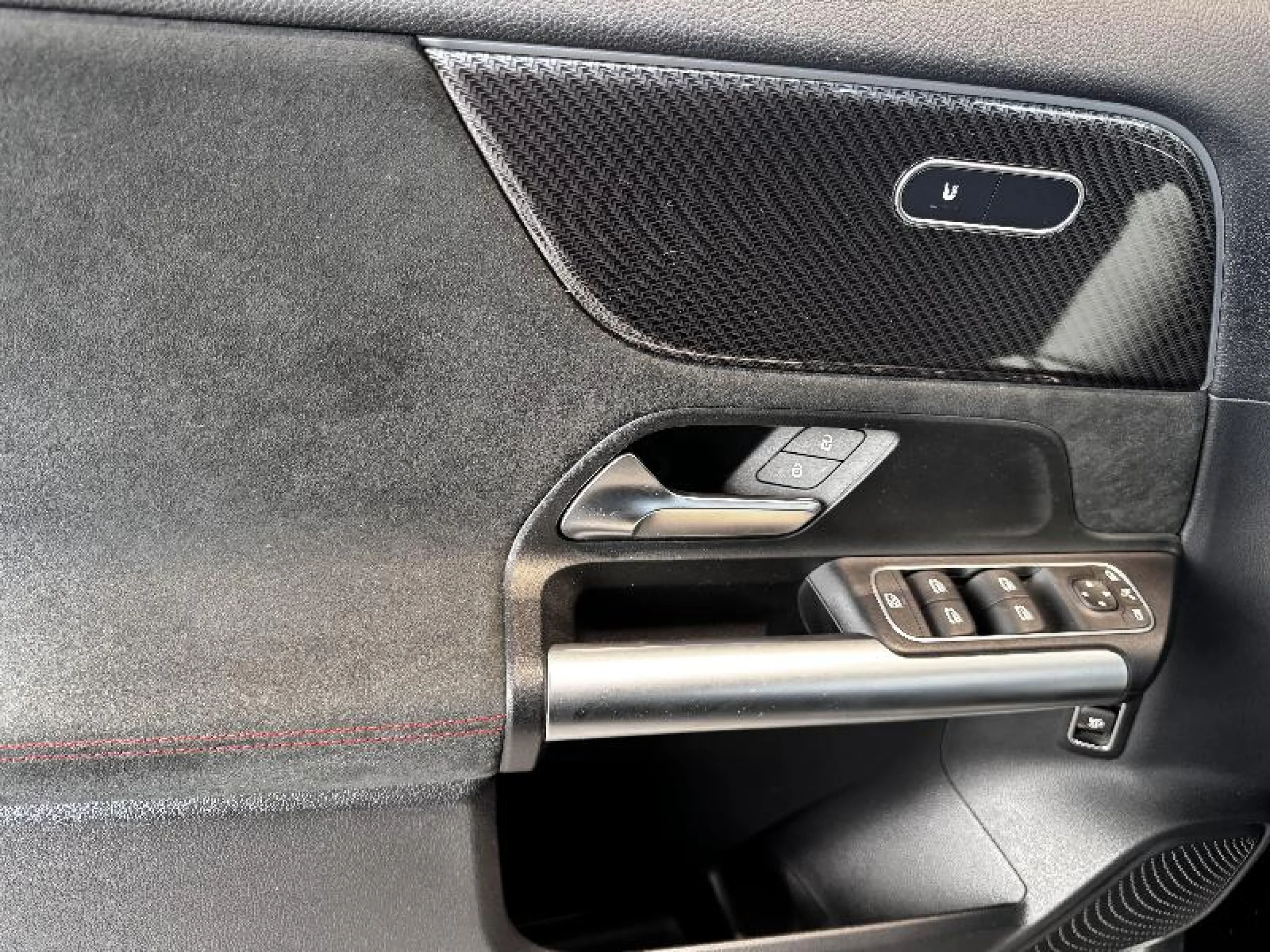 MERCEDES-BENZ GLA GLA 200 D - Foto 11