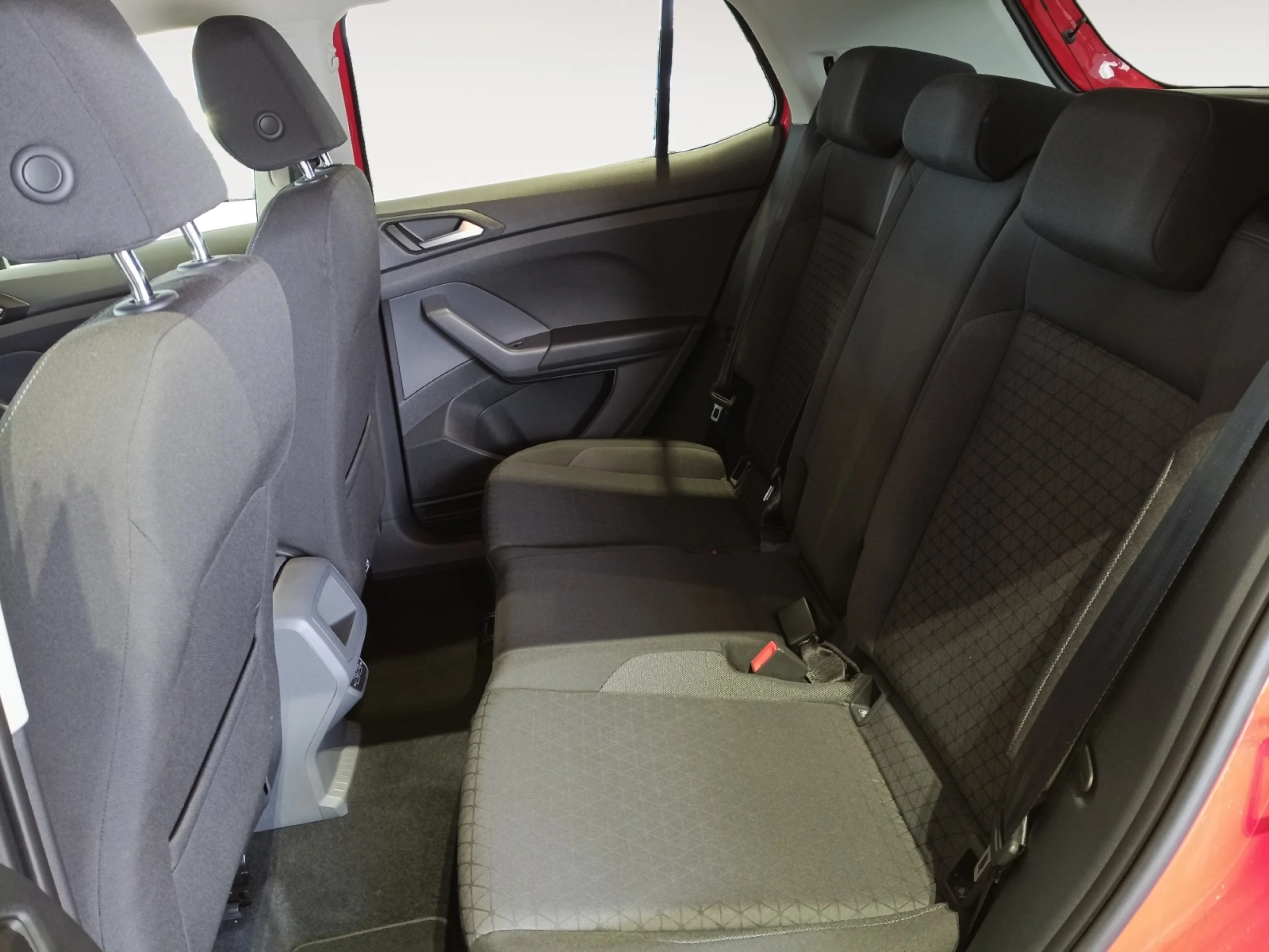 VOLKSWAGEN T CROSS ADVANCE 1.0 TSI 85KW (115CV) DSG - Foto 6