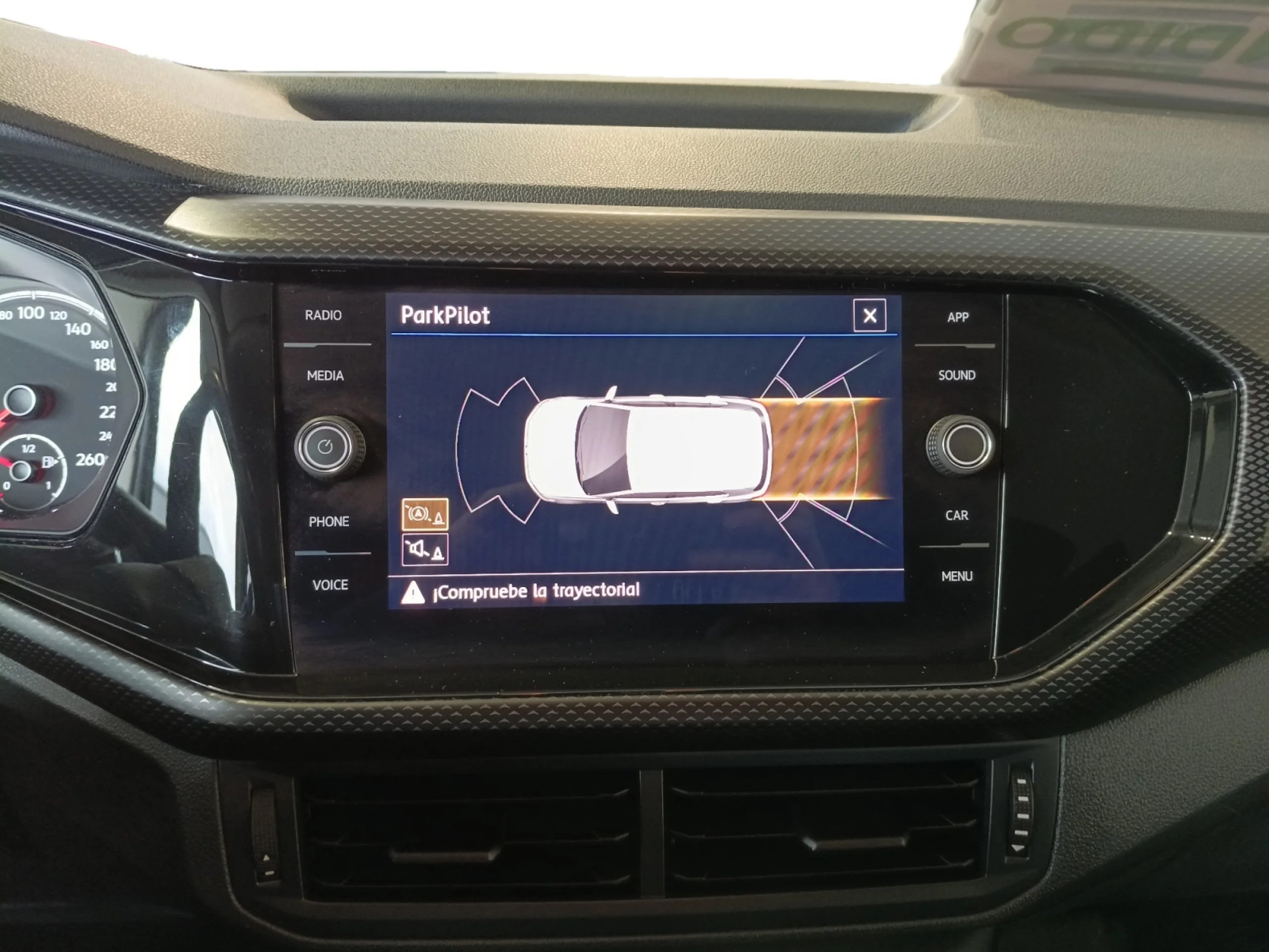 VOLKSWAGEN T CROSS ADVANCE 1.0 TSI 85KW (115CV) DSG - Foto 9