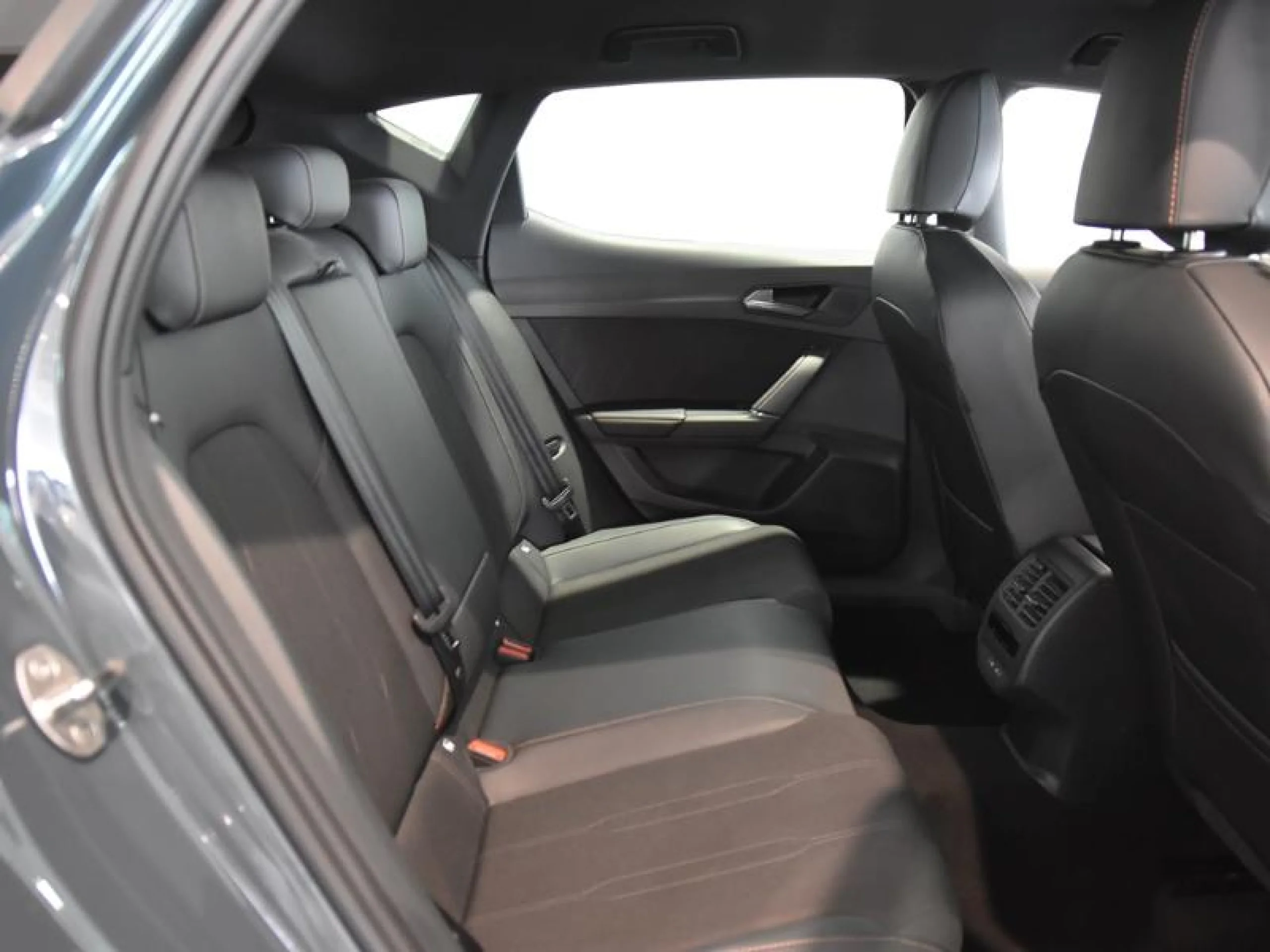 CUPRA LEON 1.5 TSI 110KW (150CV) - Foto 6