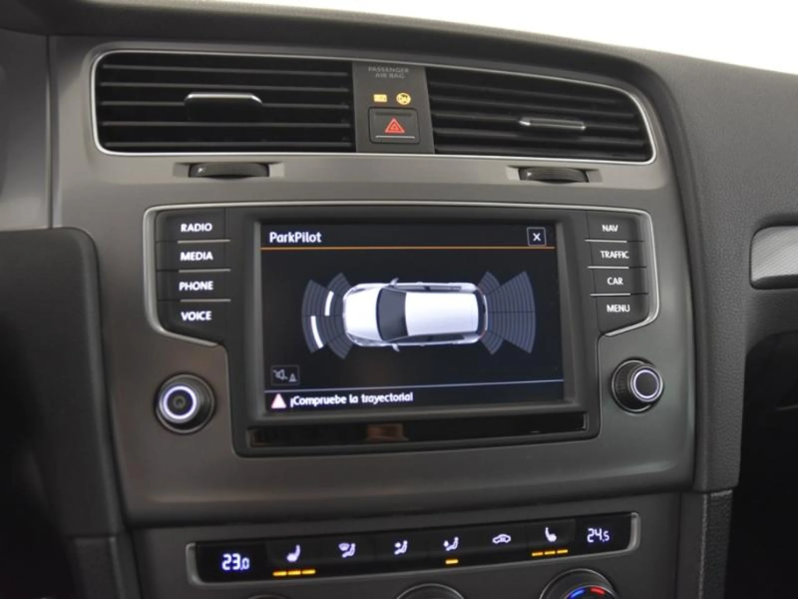 VOLKSWAGEN GOLF EDITION 1.6 TDI 110CV BMT DSG - Foto 13