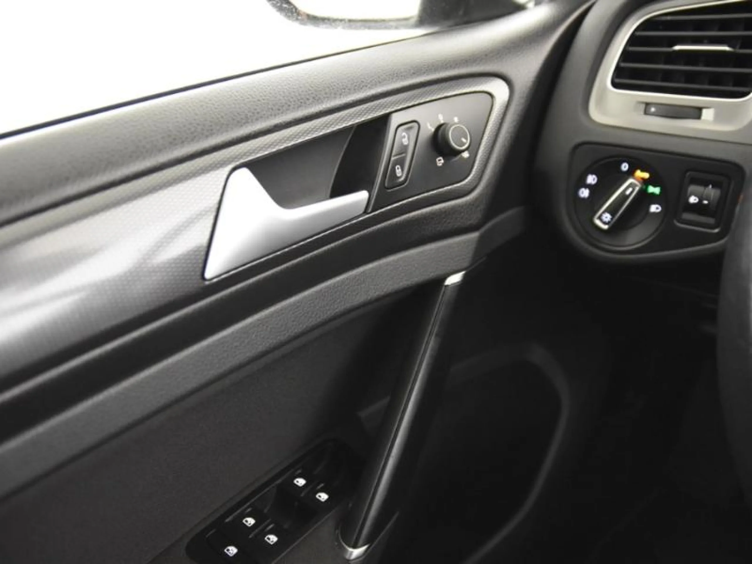 VOLKSWAGEN GOLF EDITION 1.6 TDI 110CV BMT DSG - Foto 15