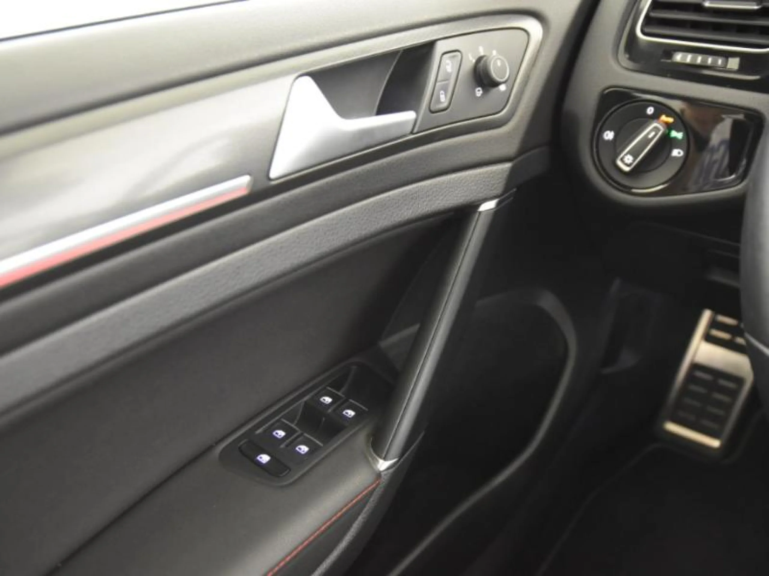 VOLKSWAGEN GOLF GTI PERFORMANCE 2.0 TSI 180KW(245CV) DSG - Foto 16