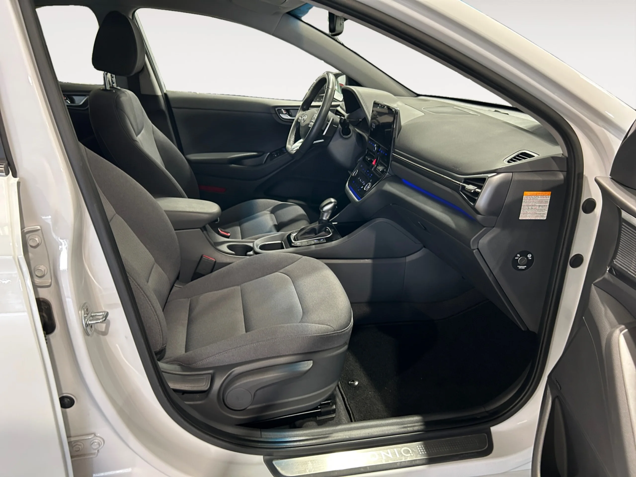 HYUNDAI IONIQ 1.6 GDI PHEV KLASS DCT - Foto 5