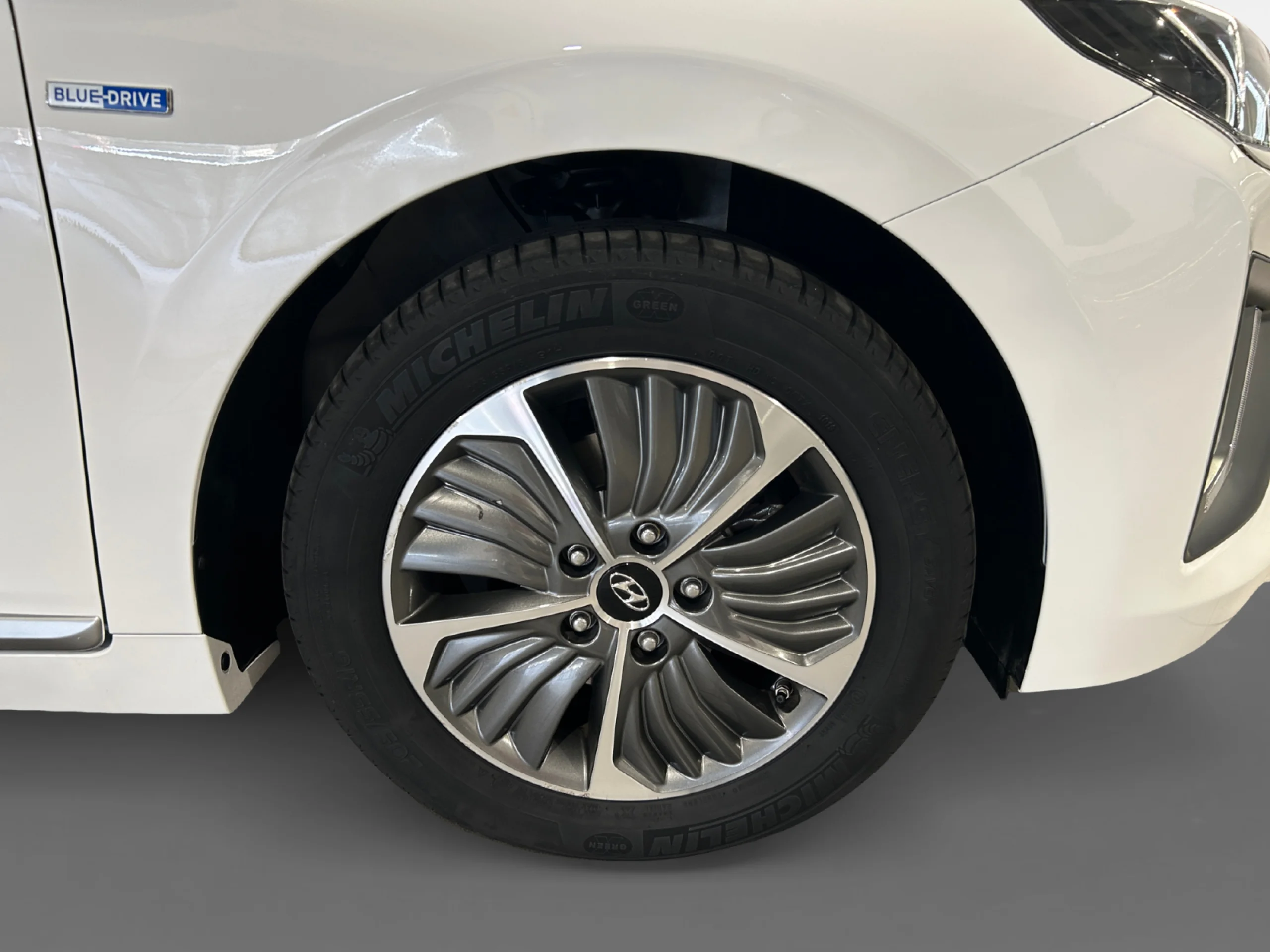 HYUNDAI IONIQ 1.6 GDI PHEV KLASS DCT - Foto 8