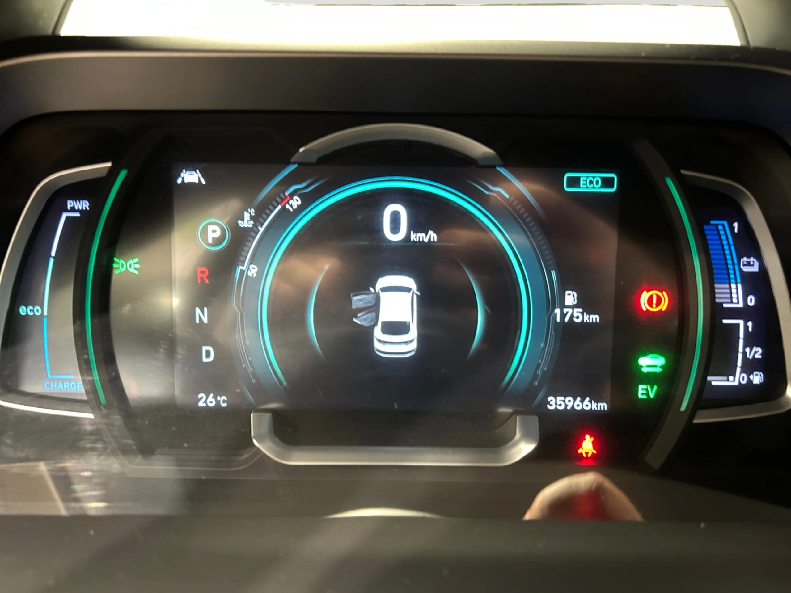 HYUNDAI IONIQ 1.6 GDI PHEV KLASS DCT - Foto 10