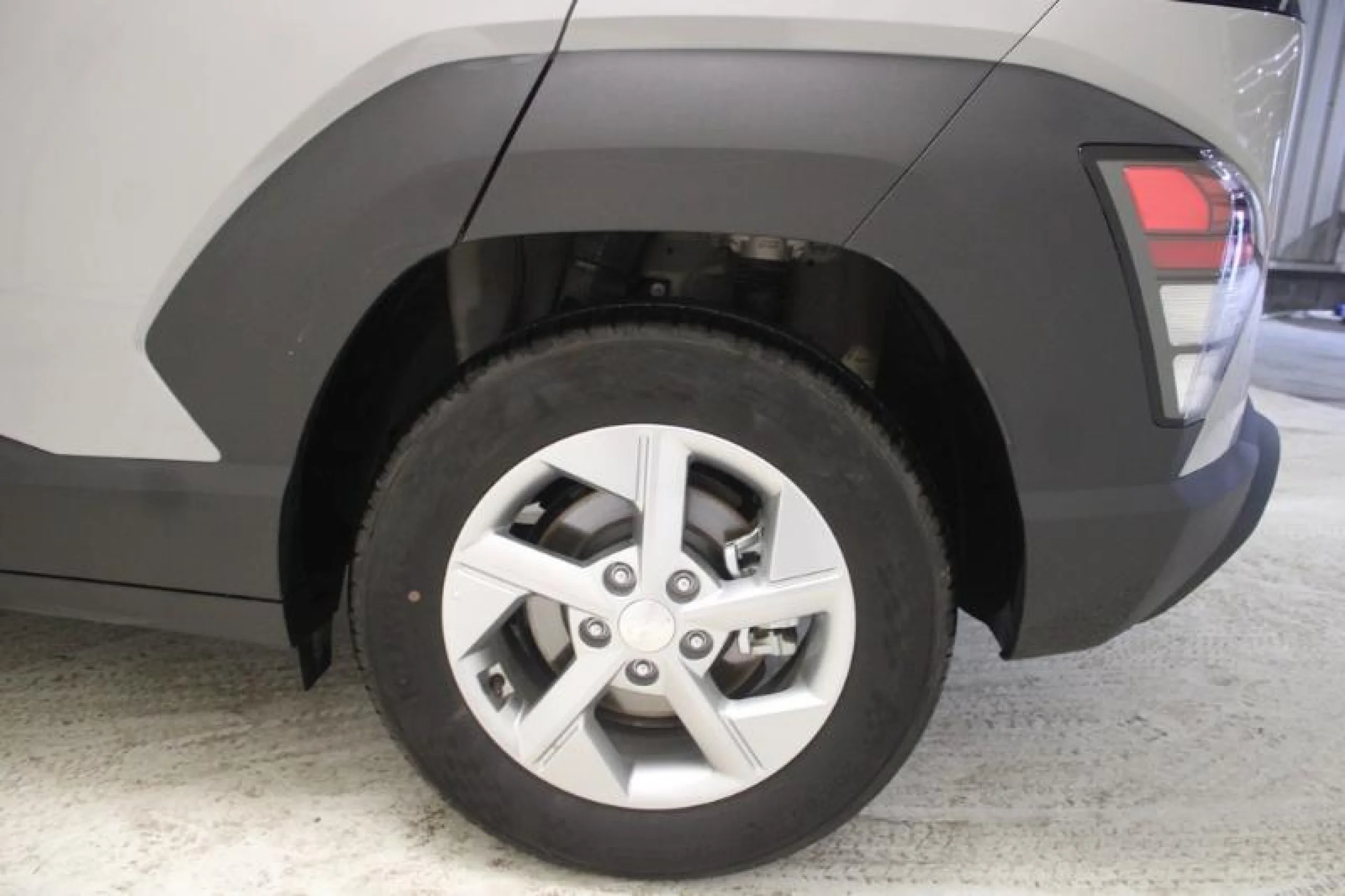 HYUNDAI KONA 1.0 TGDI MAXX 4X2 - Foto 5