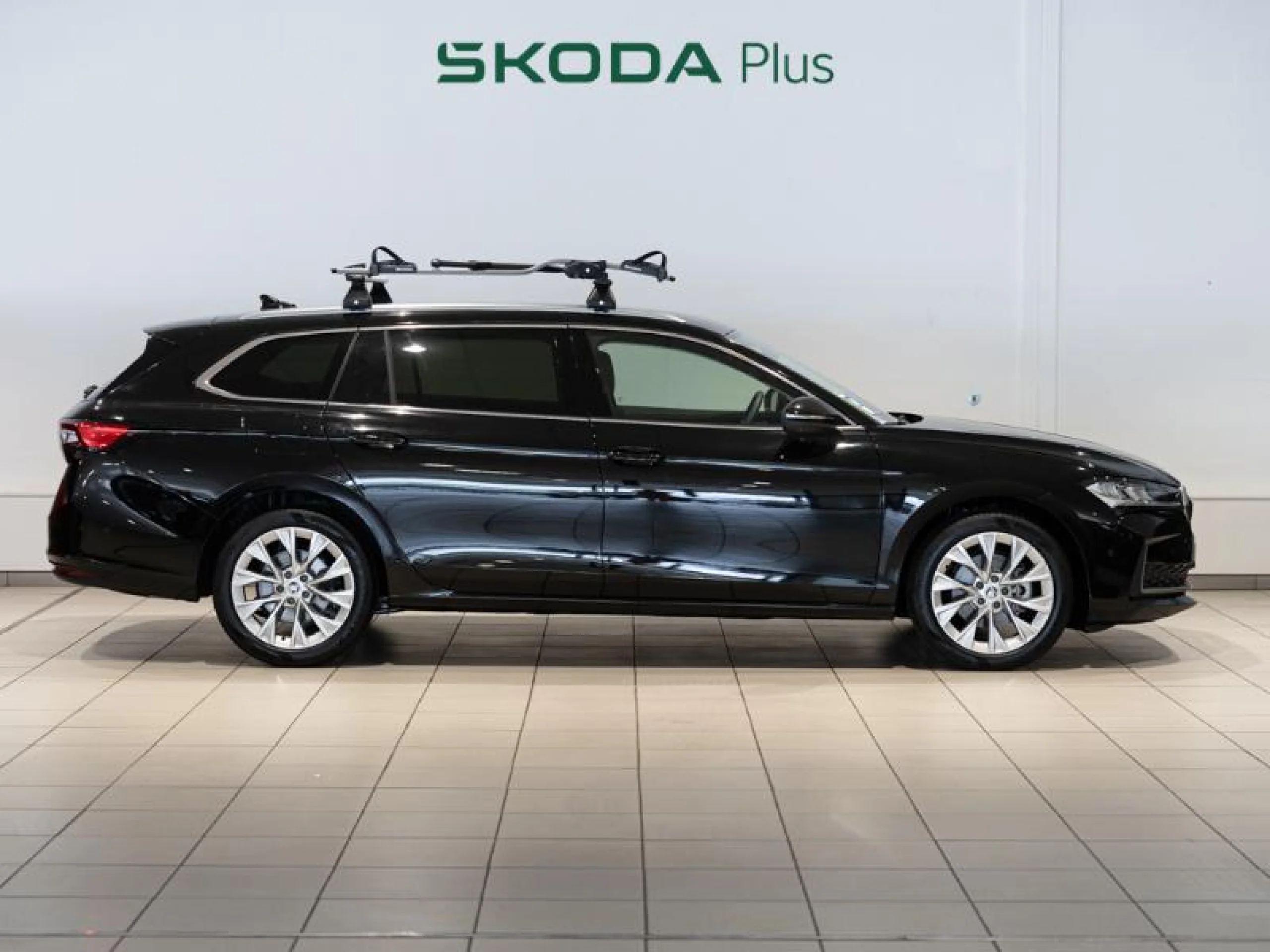 SKODA Superb COMBI 1.5 TSI M HEV 110KW DSG SELECTION - Foto 3