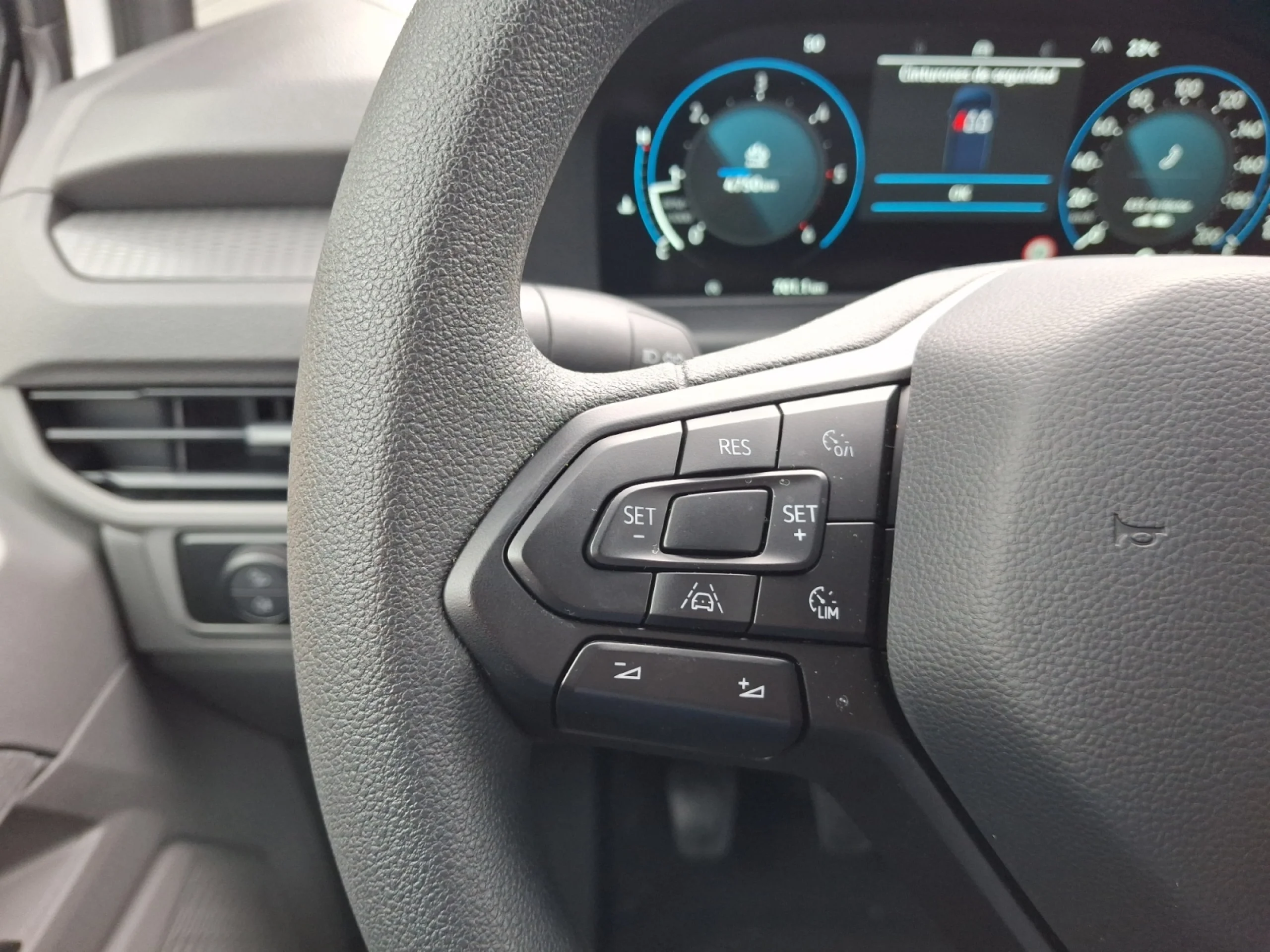 VW COMERCIALES Transporter TRANSPORTER   FURG N  BATALLA CORTA  2.0 TDI 81 KW (110 CV) 6 VEL. - Foto 9