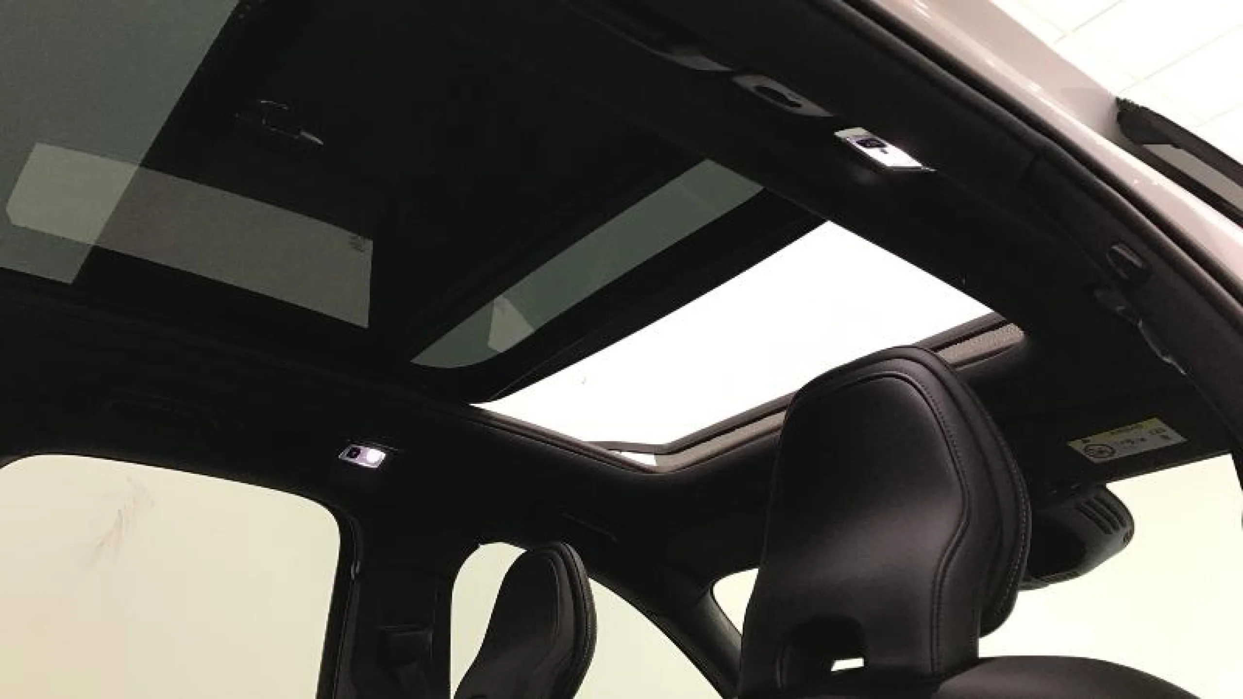 VOLVO XC60 2.0 B4 D R DESIGN AUTO - Foto 22