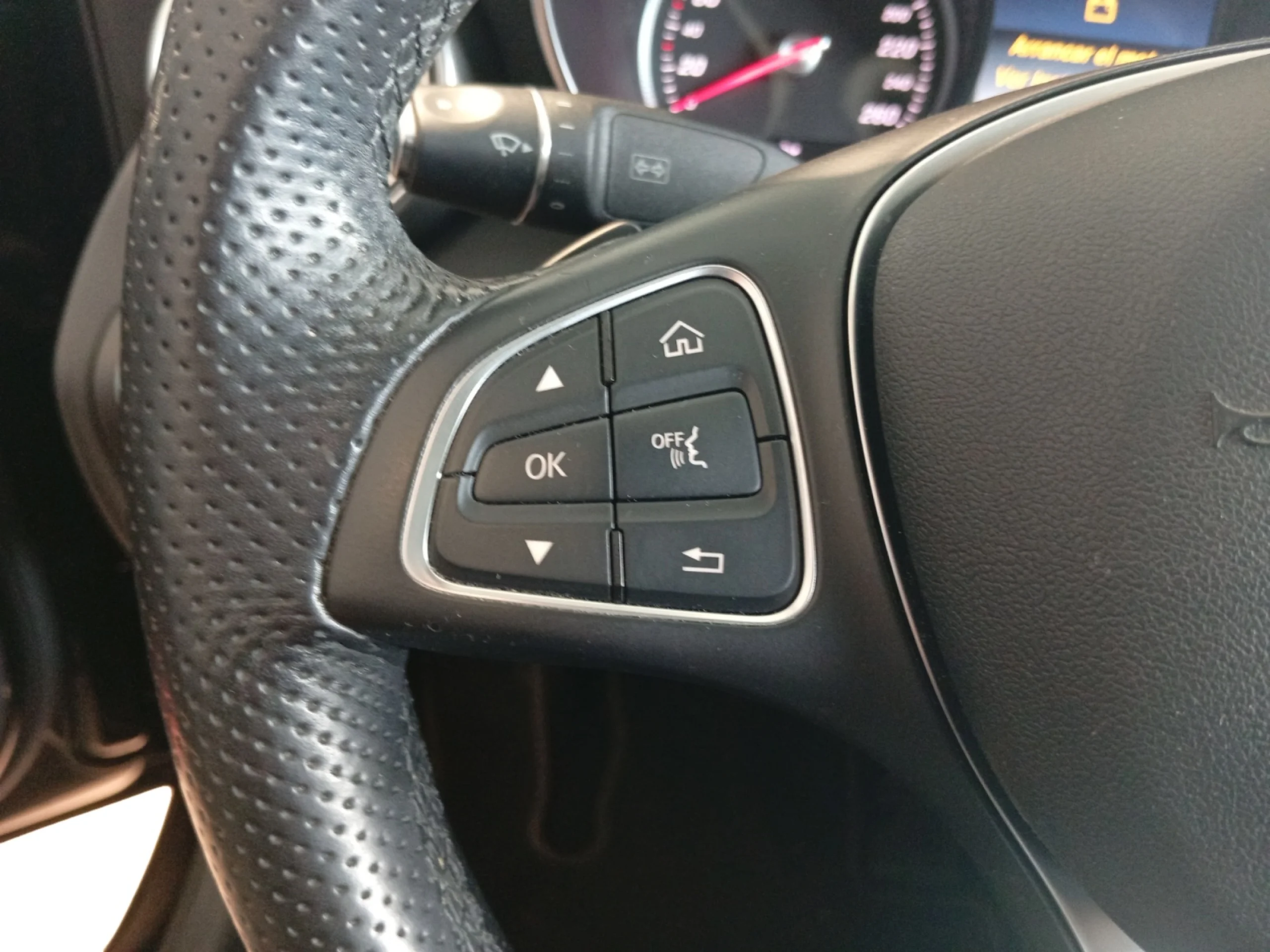 MERCEDES-BENZ CLASE C C 220 D 4M SPORTIVE AVANTGARDE ESTATE - Foto 9